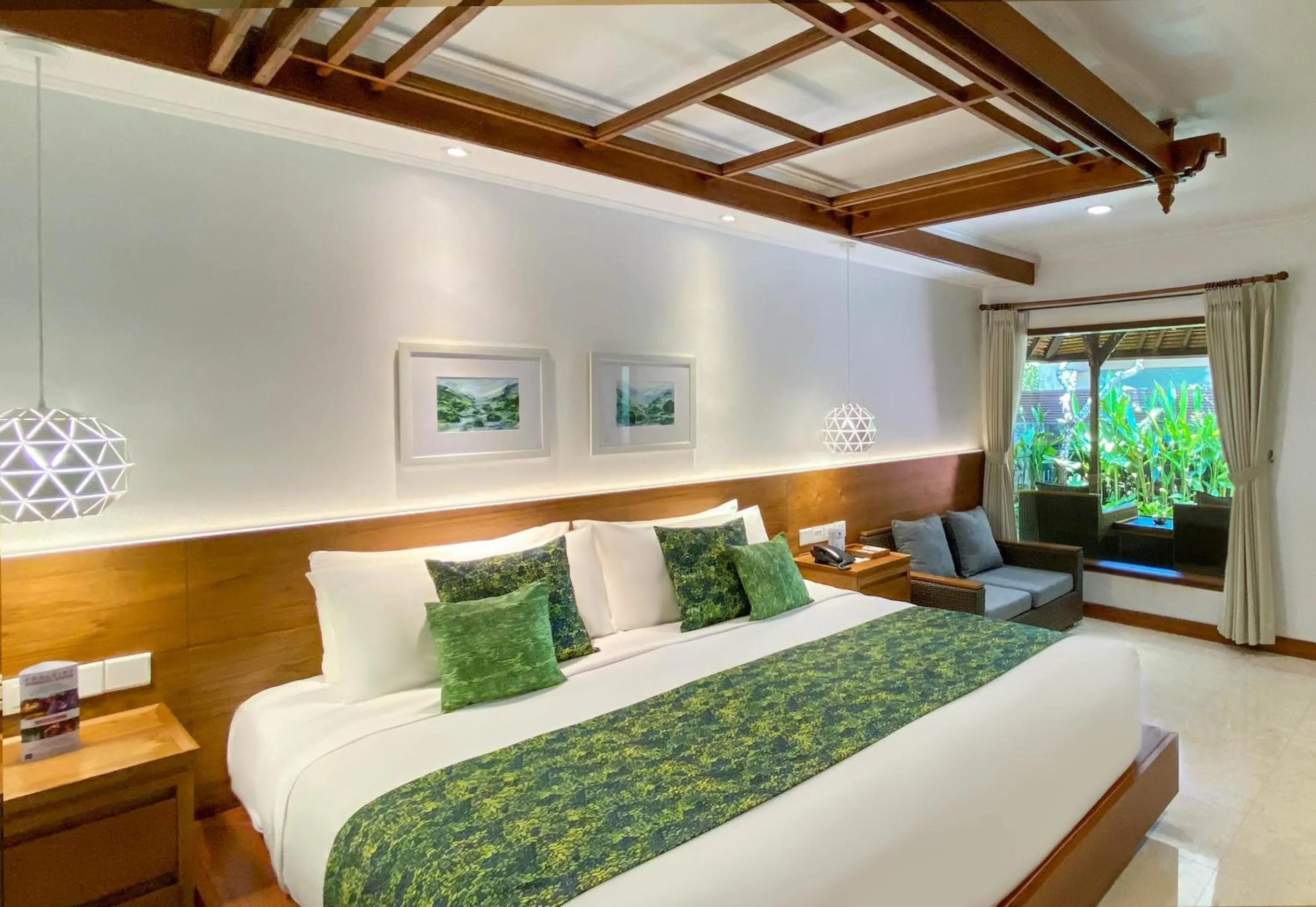 Bedroom, Bed in Legian Beach Hotel