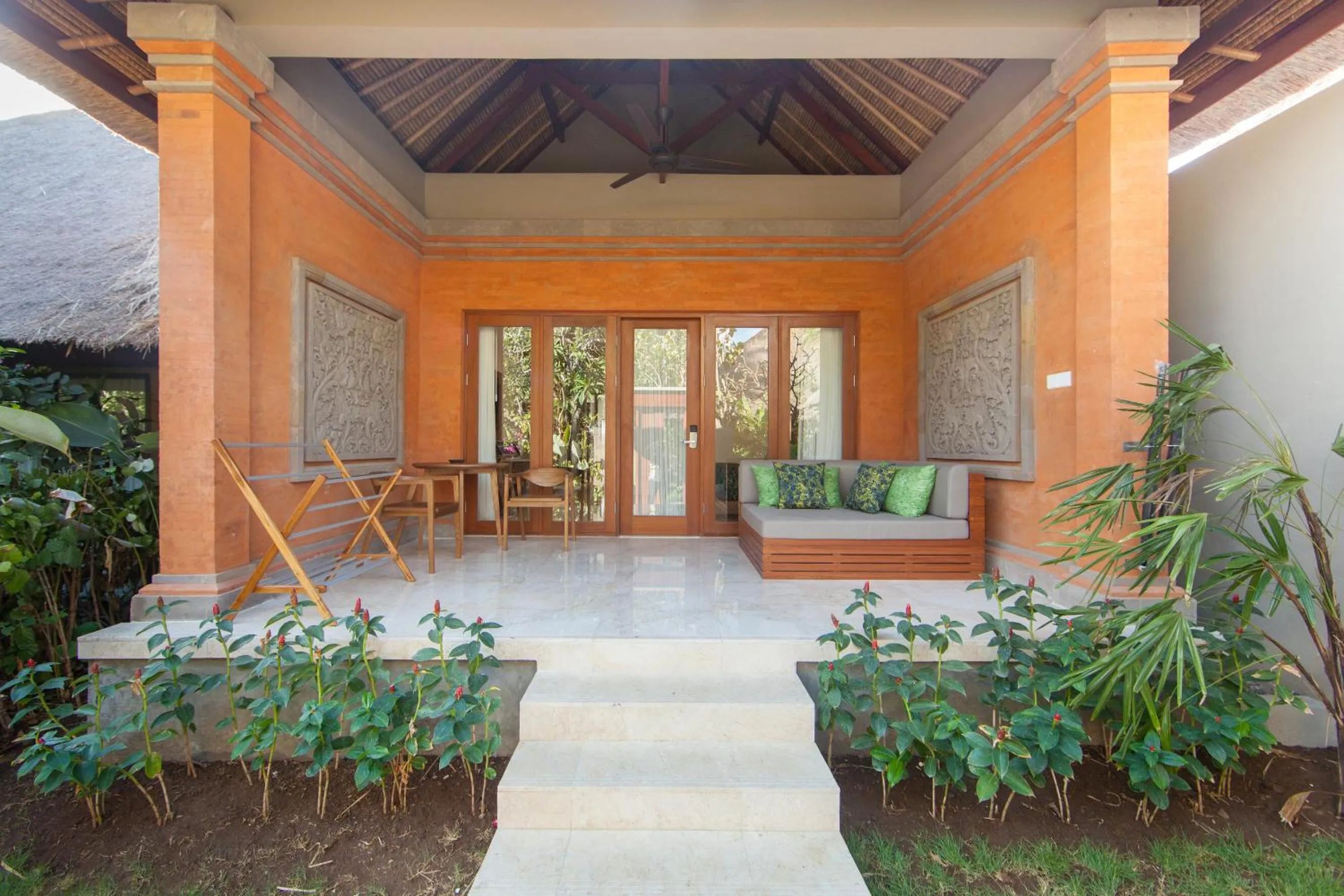 Garden in Legian Beach Hotel