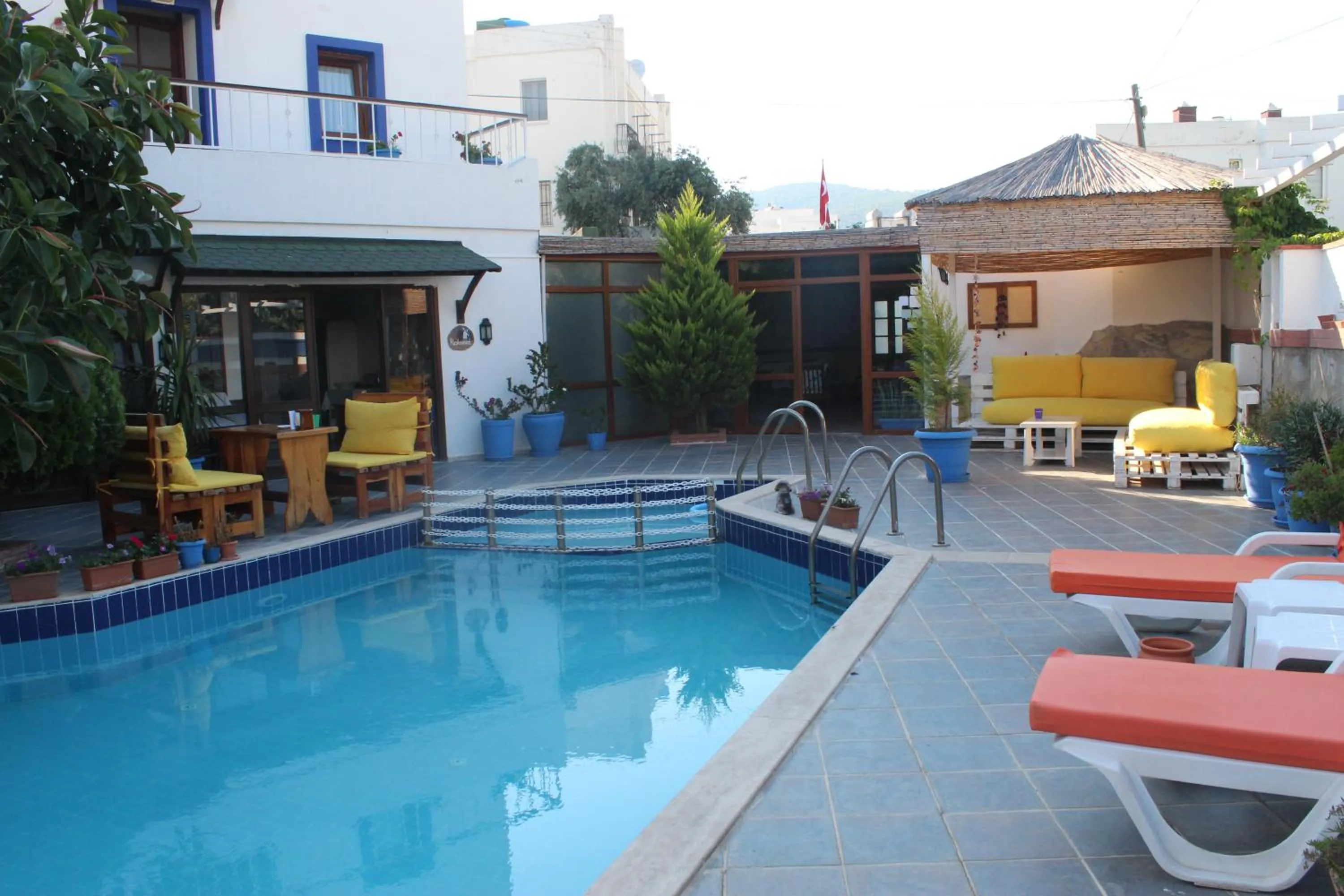 Swimming pool in Oya Butik Otel