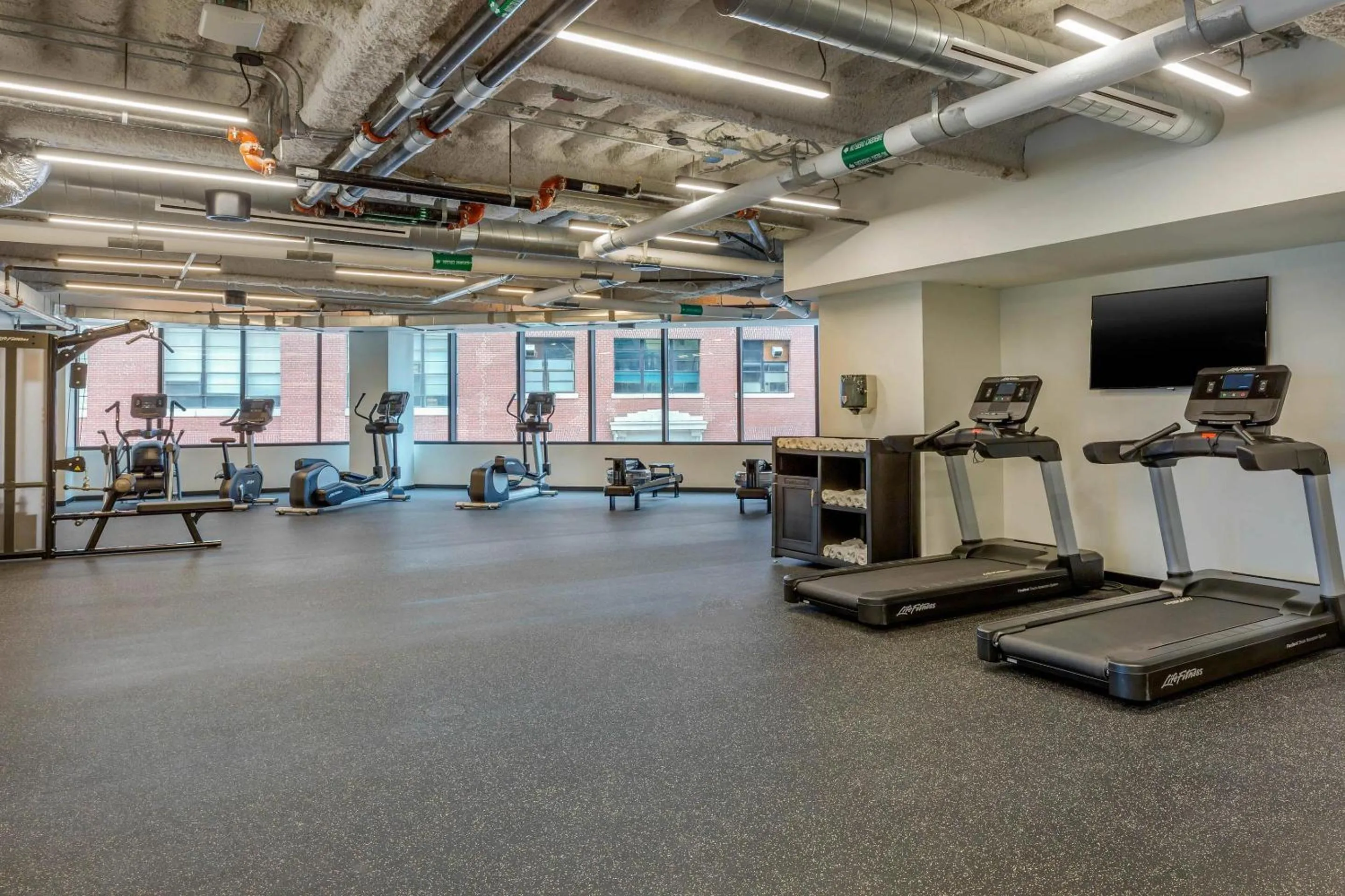 Fitness centre/facilities in Cambria Hotel Boston Downtown - Seaport