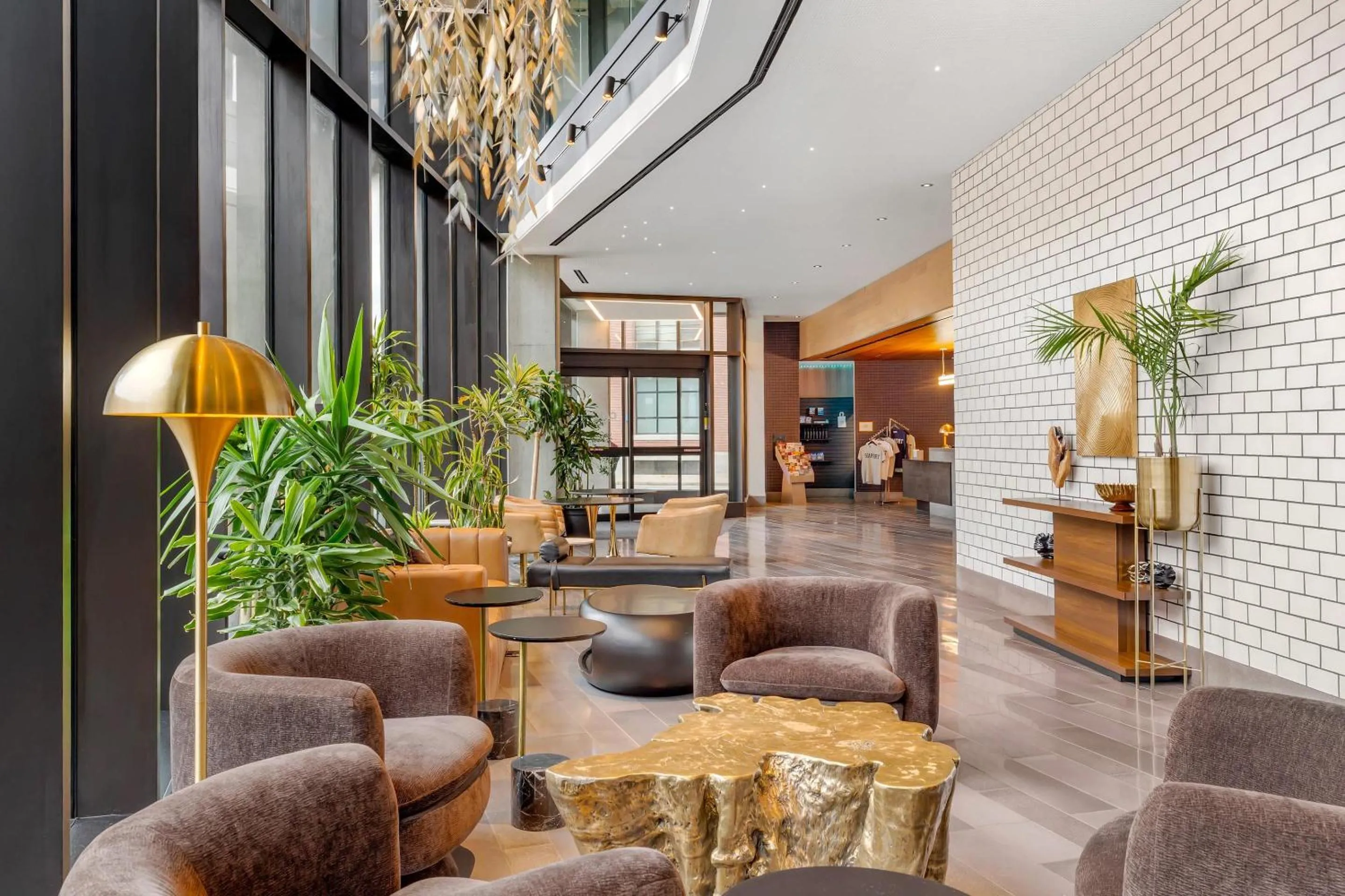 Lounge or bar in Cambria Hotel Boston Downtown - Seaport