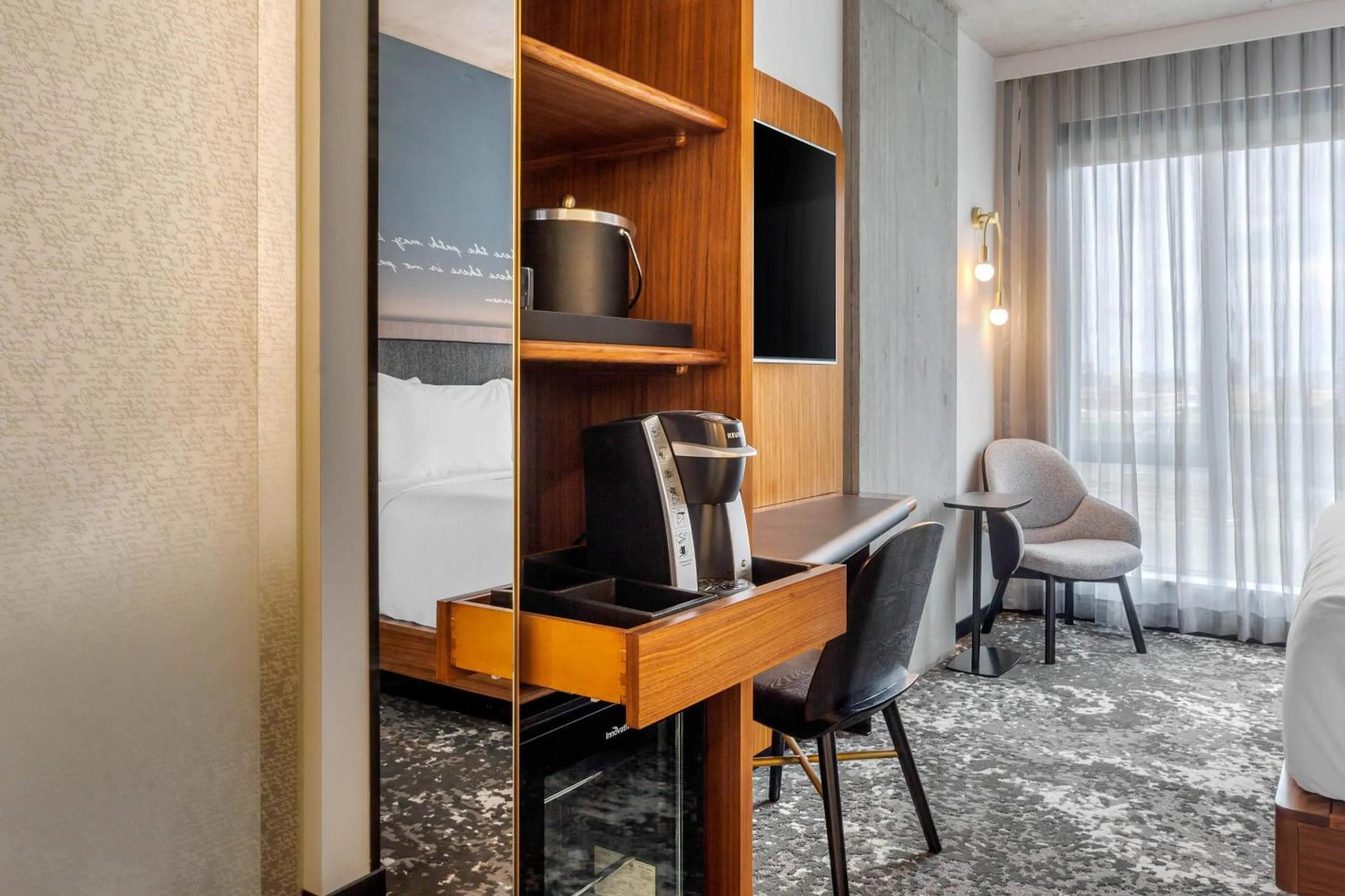 Bedroom in Cambria Hotel Boston Downtown - Seaport