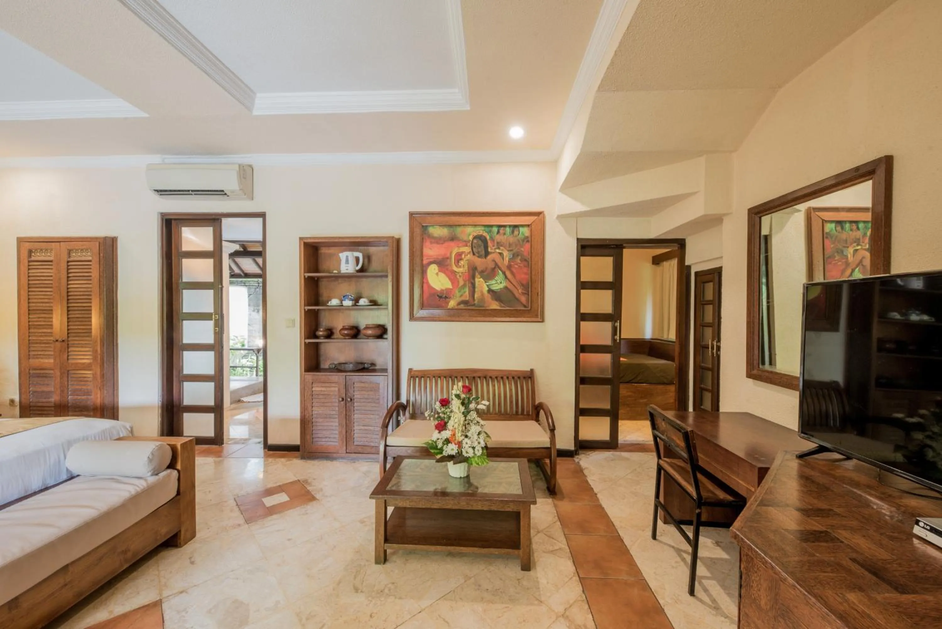 TV and multimedia in Hotel Vila Lumbung