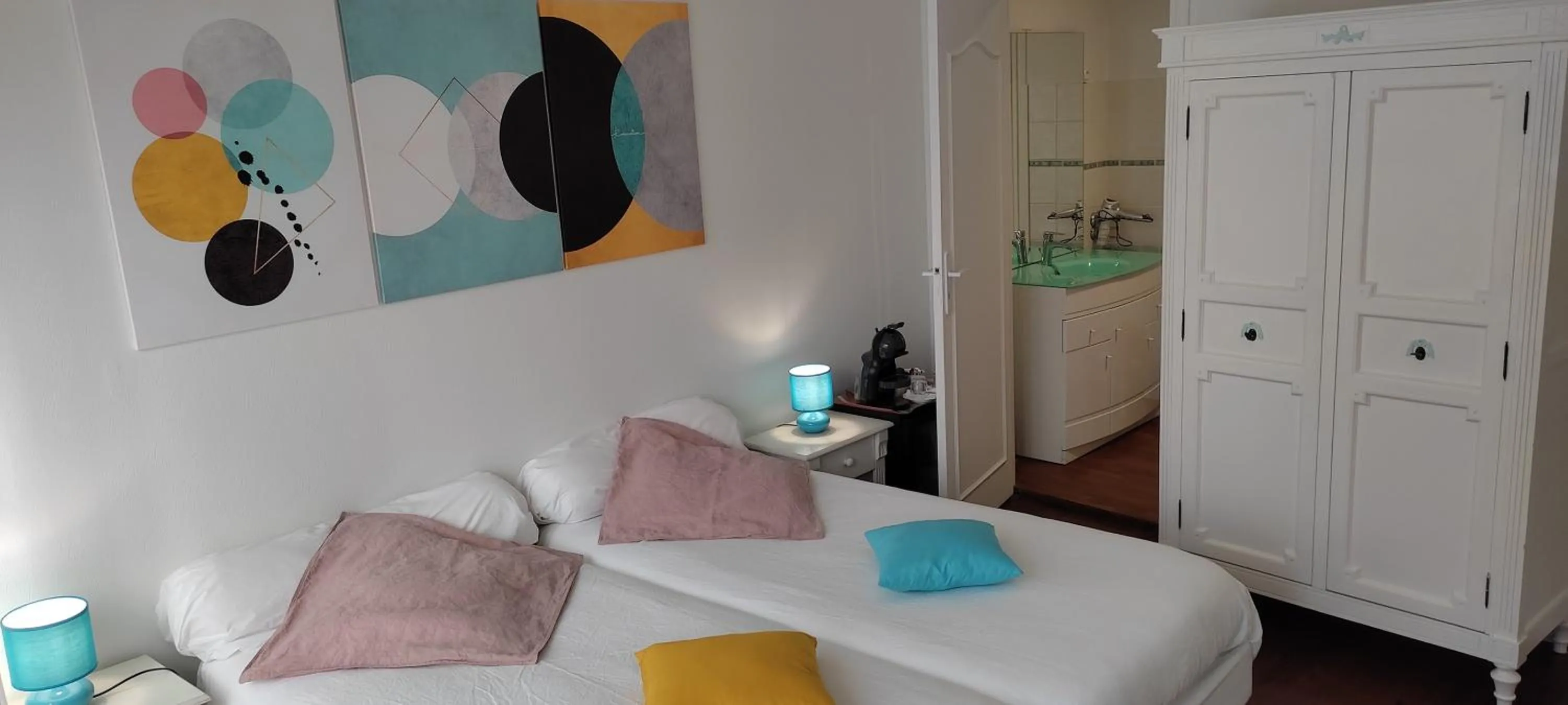 Photo of the whole room, Bed in B&B Amphitryon