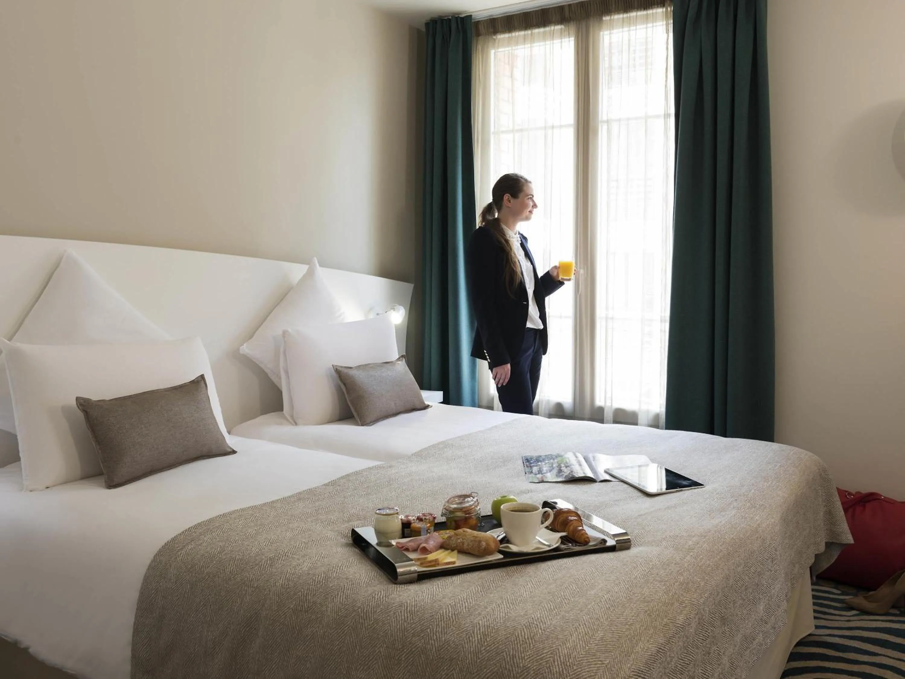 Bedroom, Bed in Mercure Paris Levallois