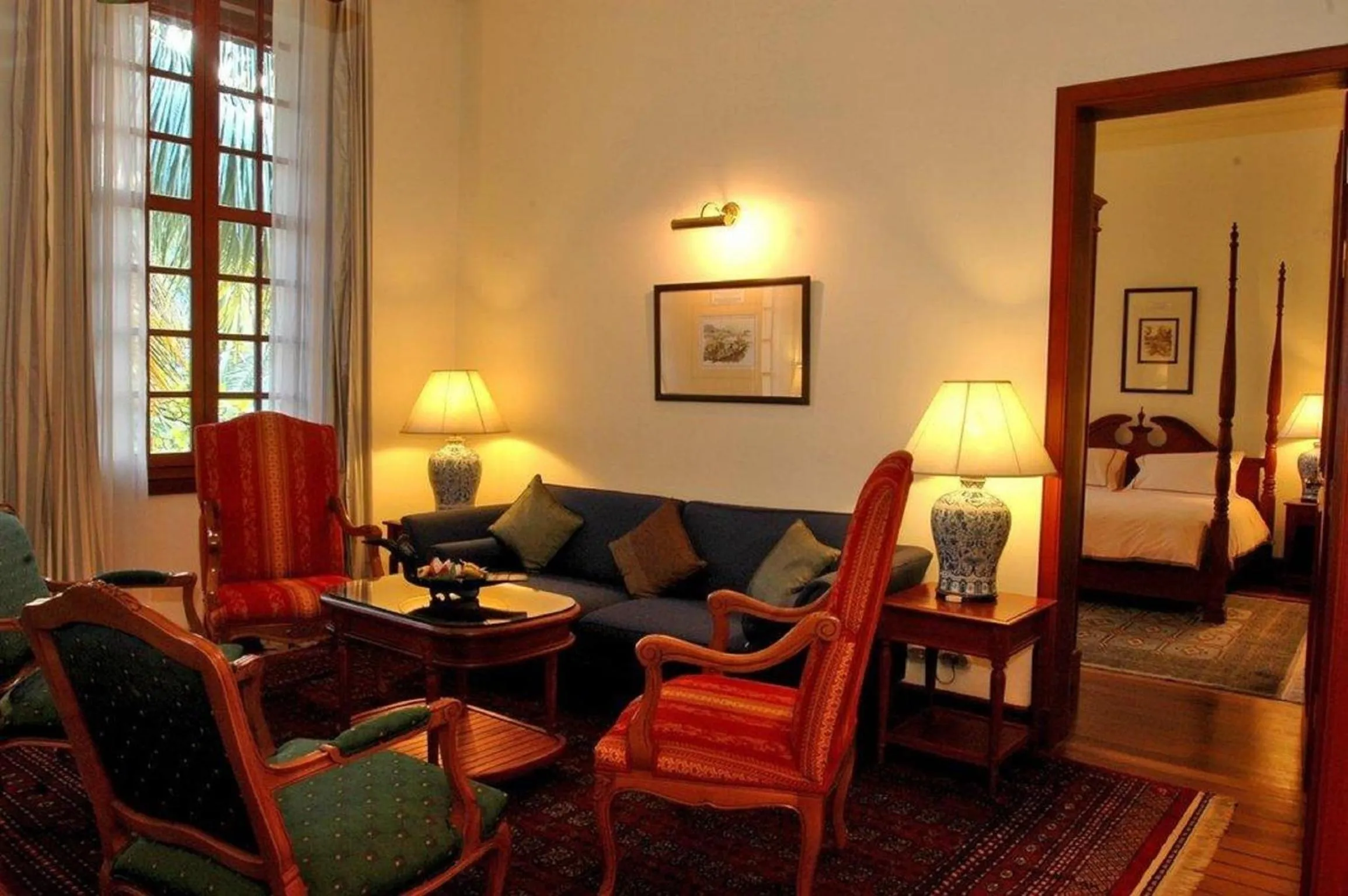 Living room in Settha Palace Hotel