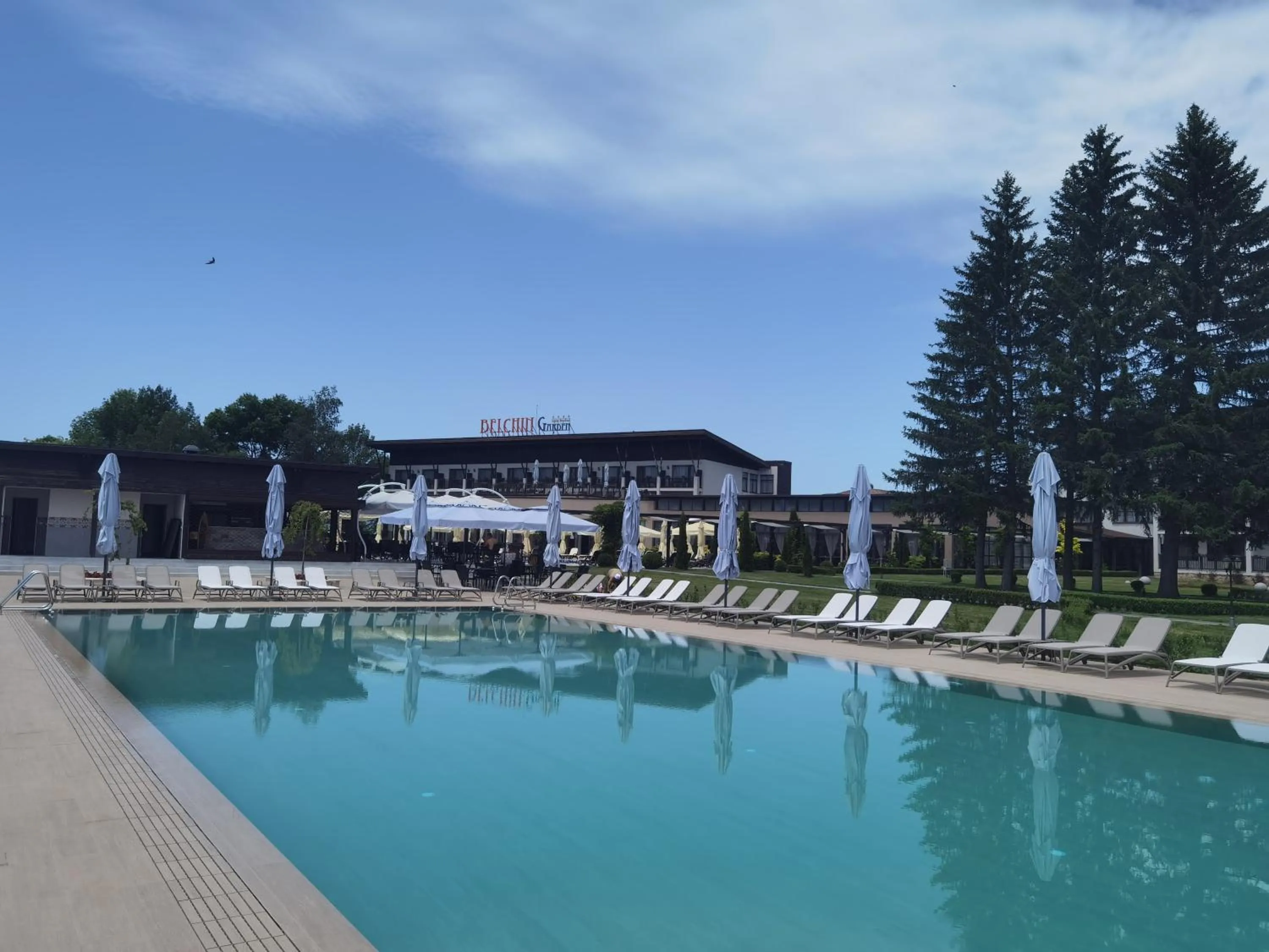 Swimming pool in Belchin Garden SPA&Wellness