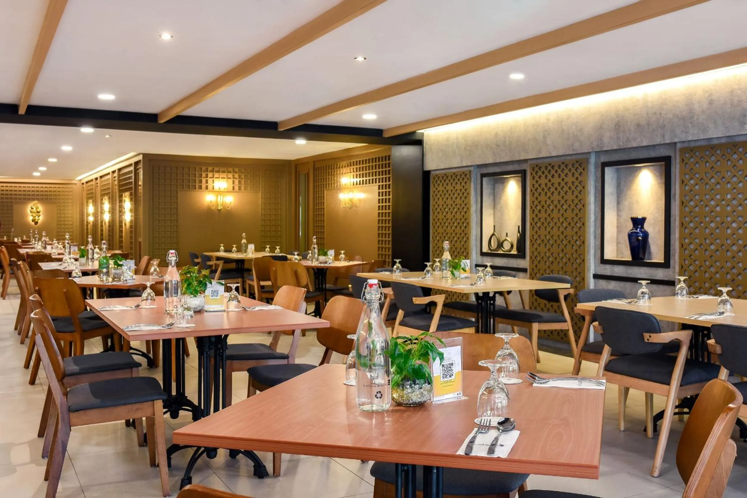 Restaurant/places to eat in AnCasa Hotel Kuala Lumpur, Chinatown