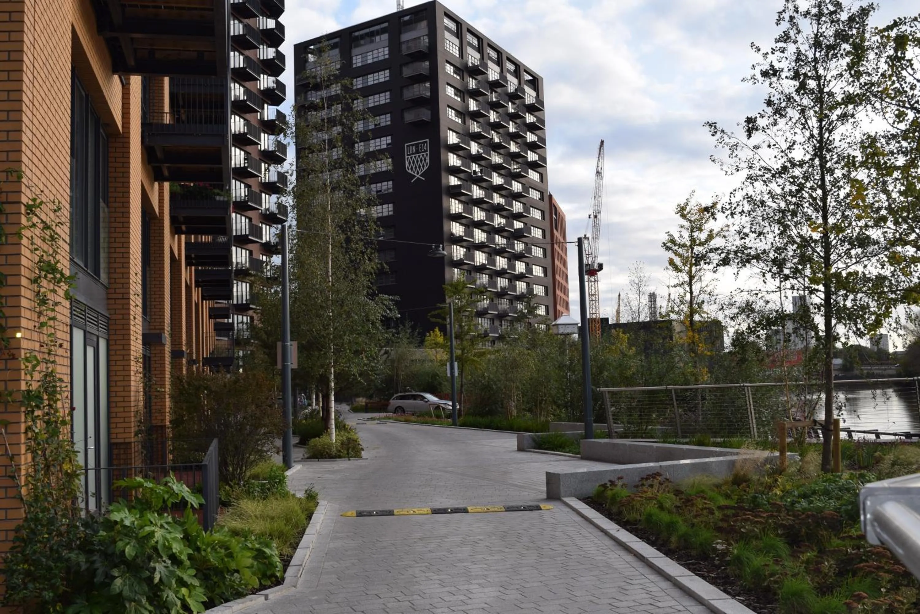 Property building in London City Island 3 Bedroom Luxury Apartments, Canary Wharf