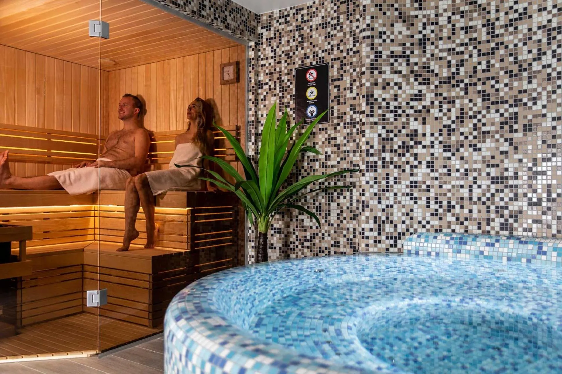 Hot Tub in Dangė Hotel