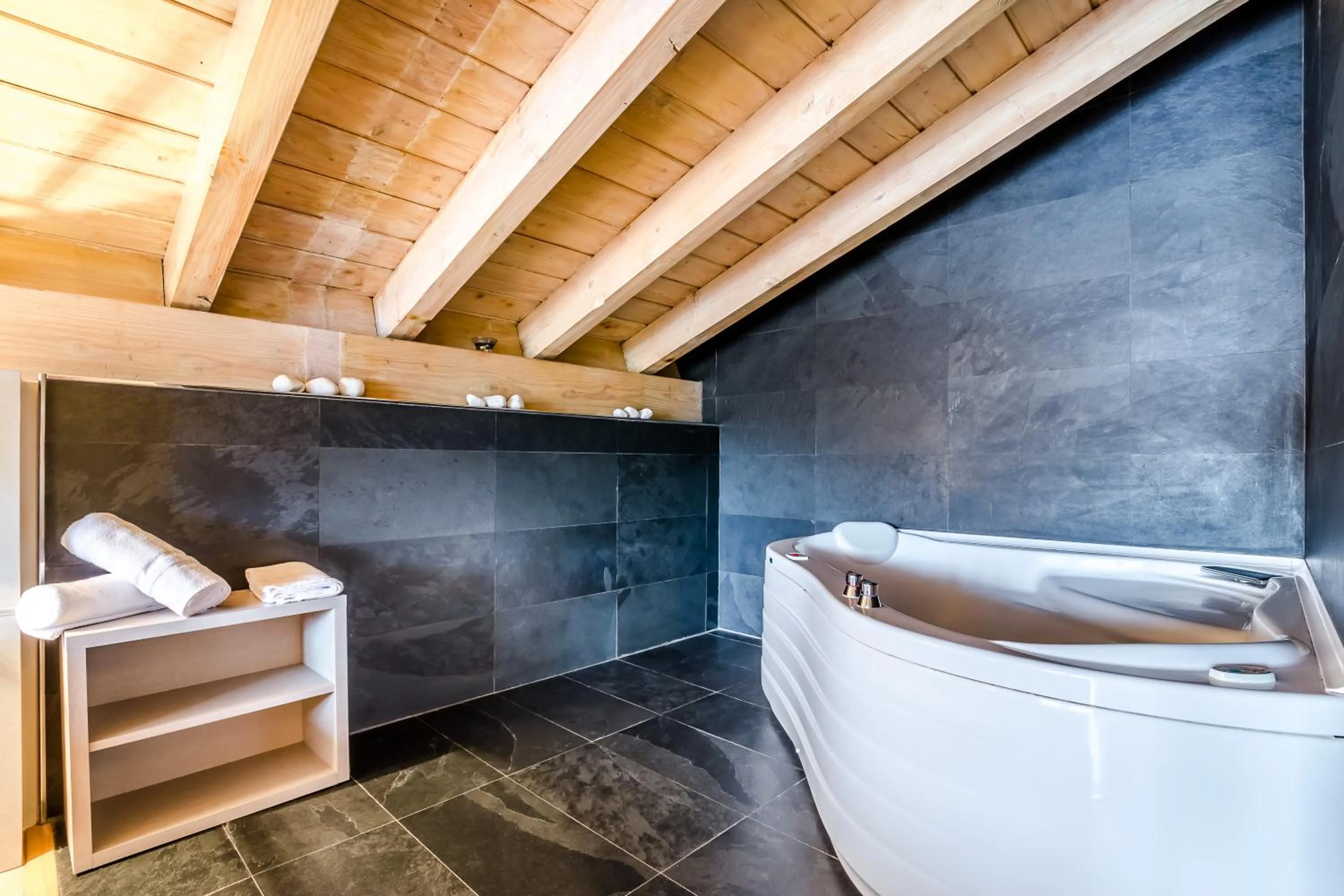 Bathroom in Hotel Nagusi