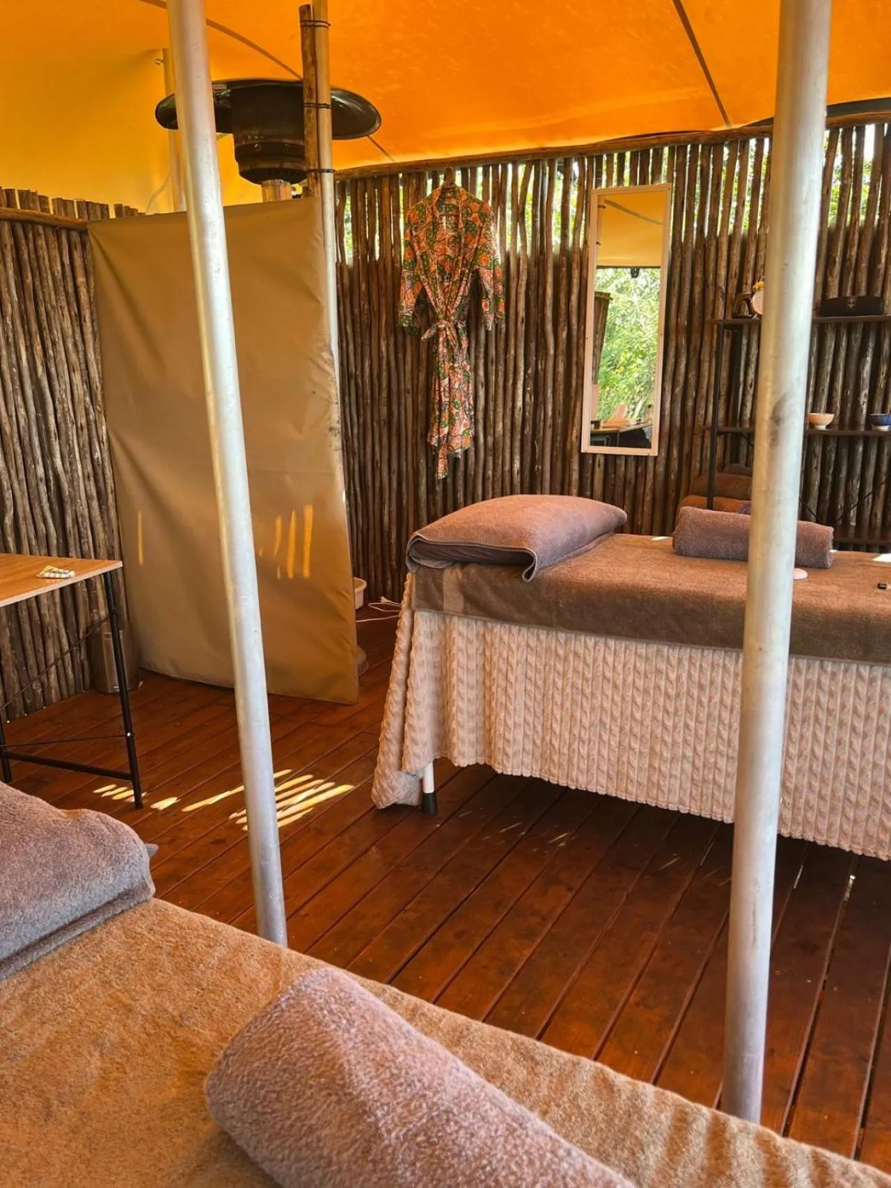 Spa and wellness centre/facilities, Bed in Ndhula Luxury Tented Lodge