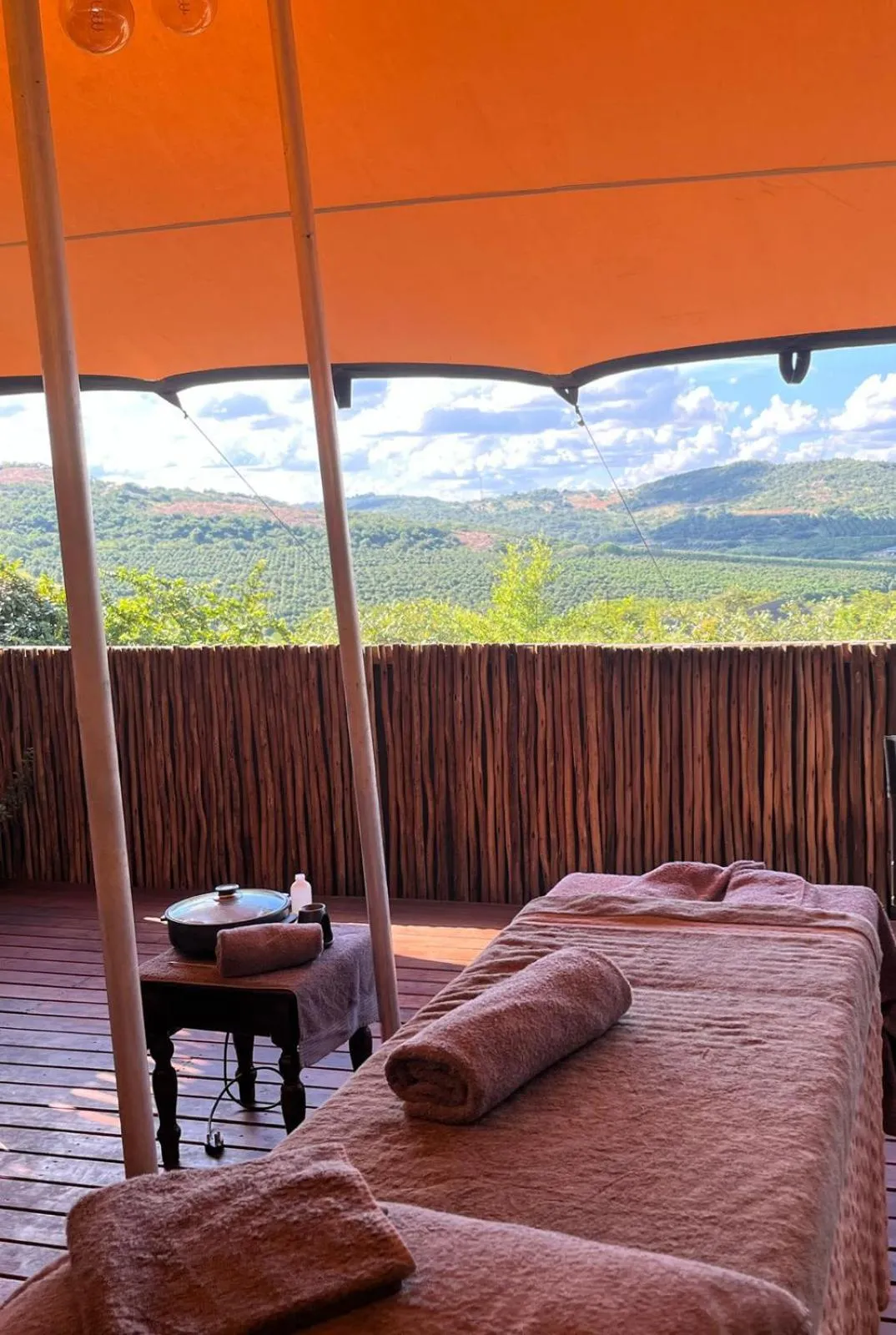 Spa and wellness centre/facilities, Bed in Ndhula Luxury Tented Lodge