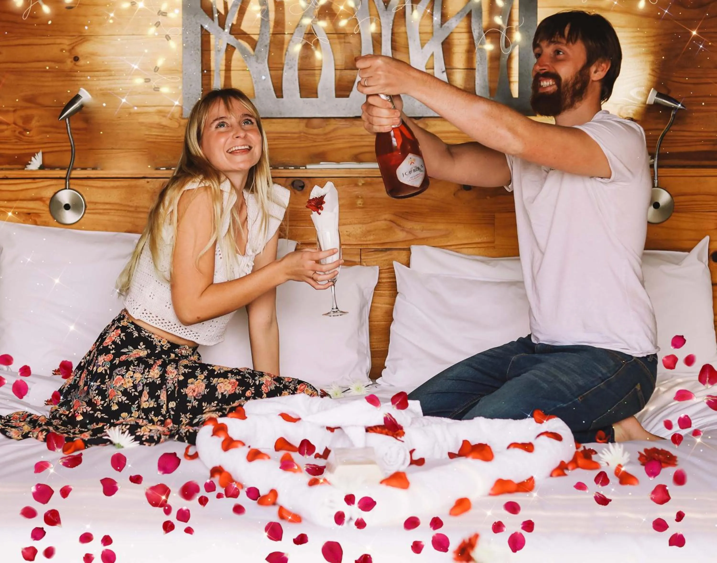 Drinks, Bed in Ndhula Luxury Tented Lodge