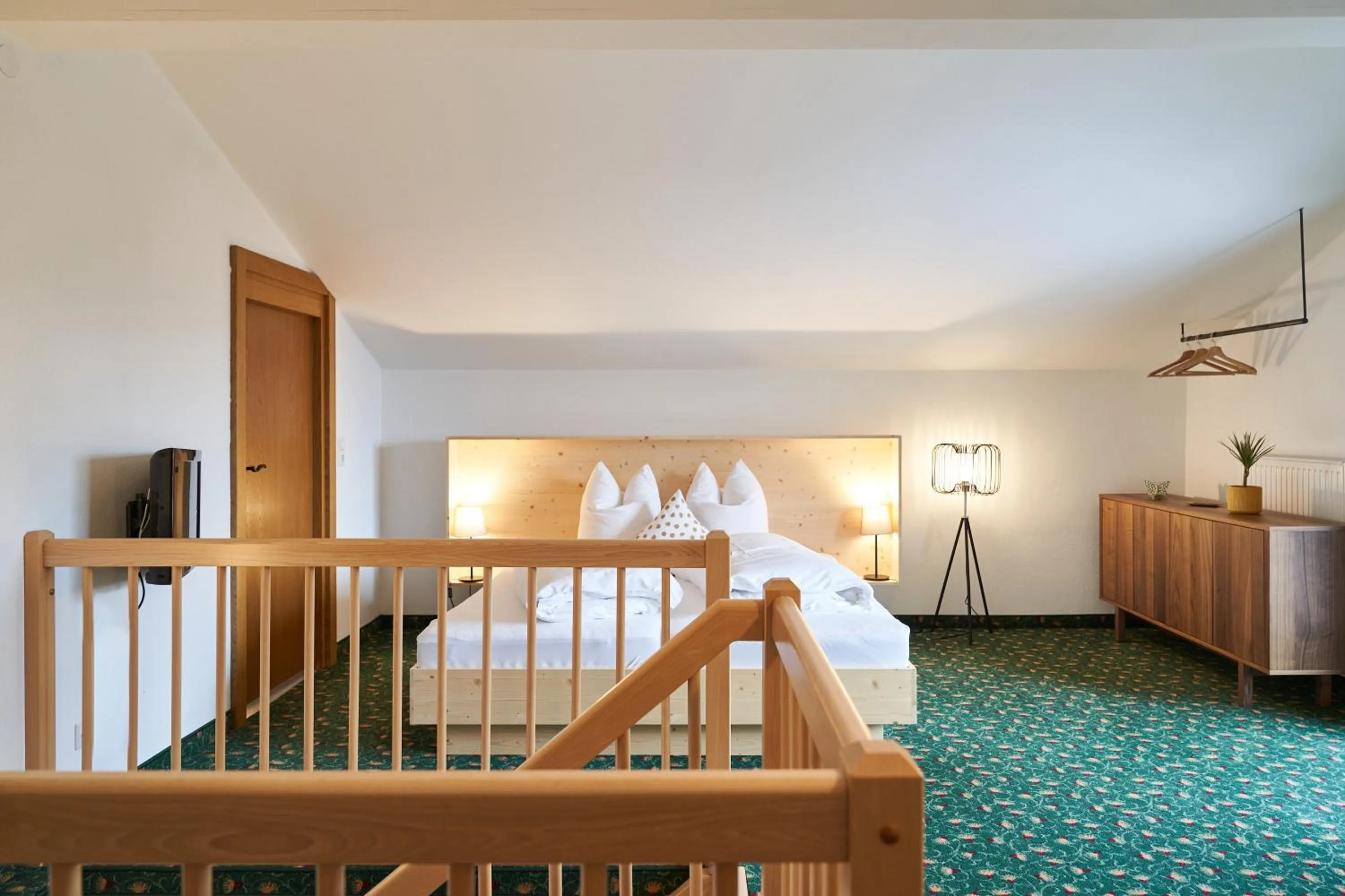 Bedroom, Bed in Design Apartments & Zimmer - Zugspitze