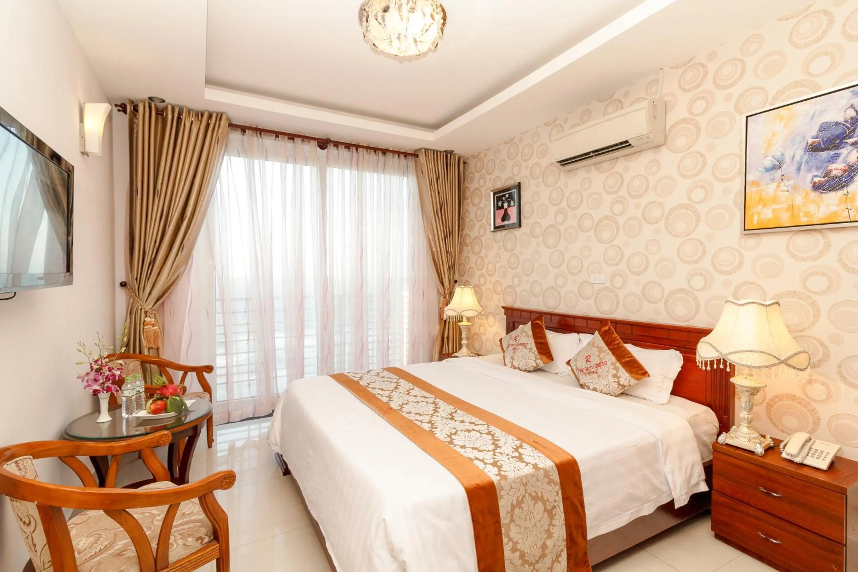 Bed in Romeliess Hotel