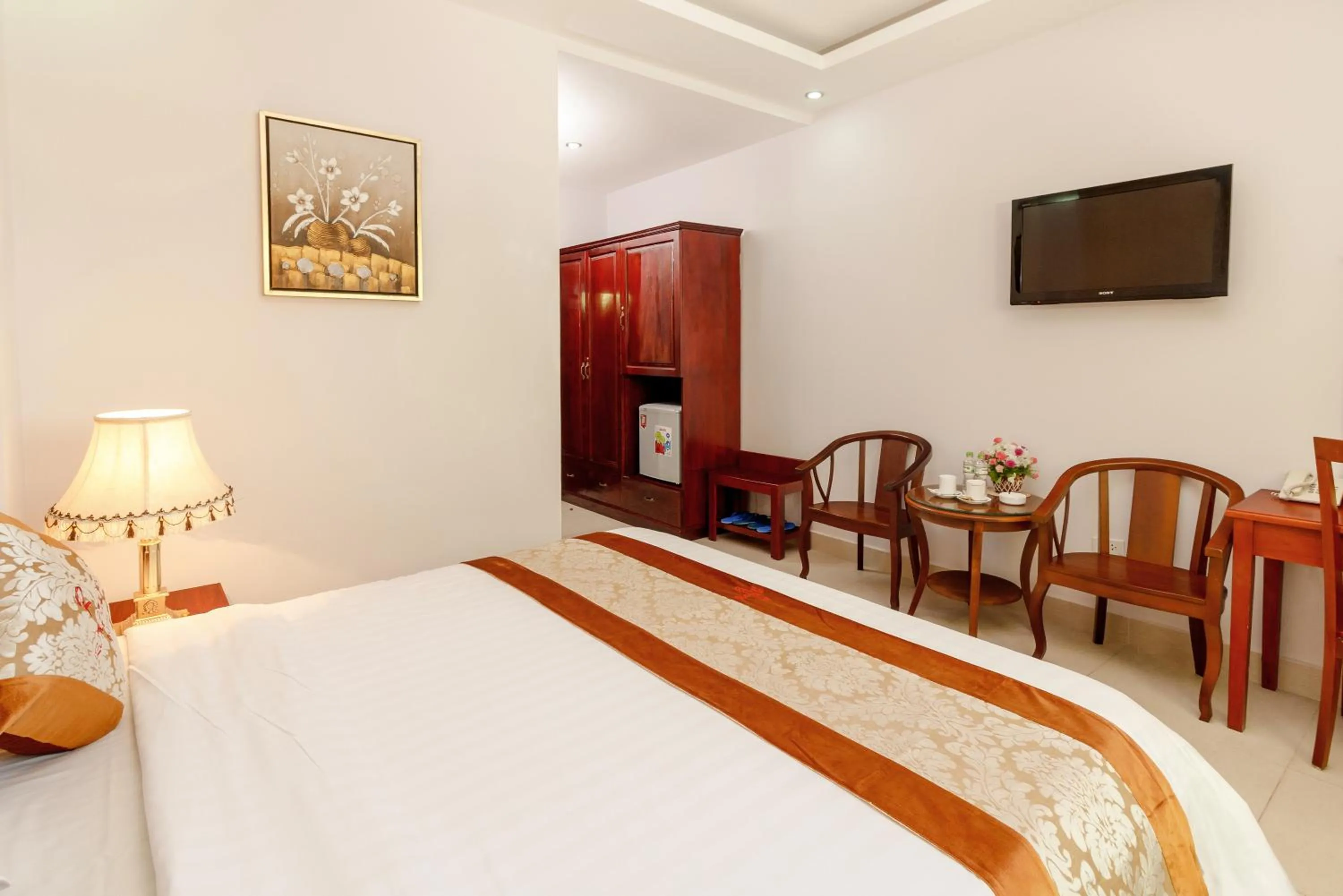 Bed in Romeliess Hotel