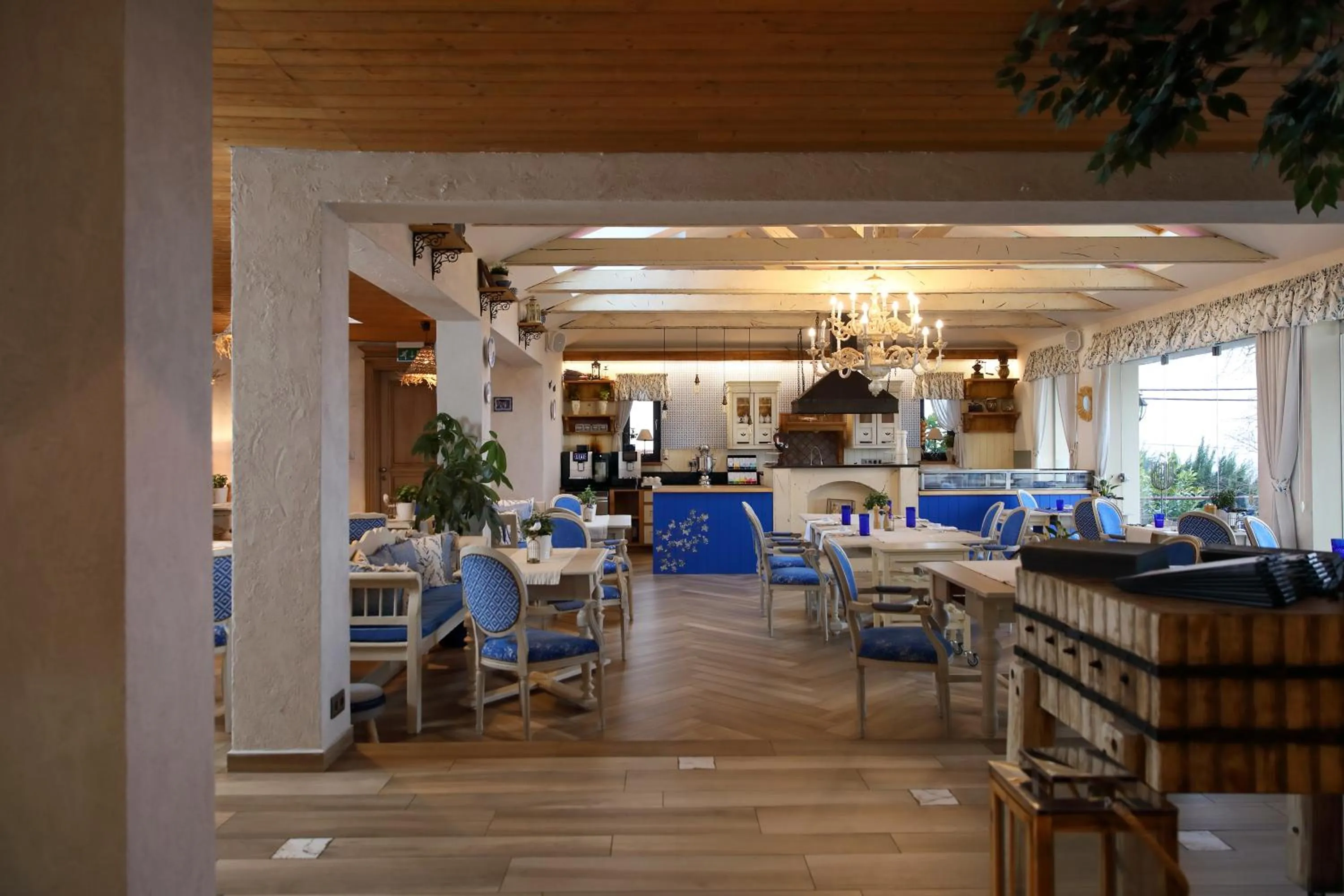 Restaurant/places to eat in Hotel Golden Key, 4 Stars Superior