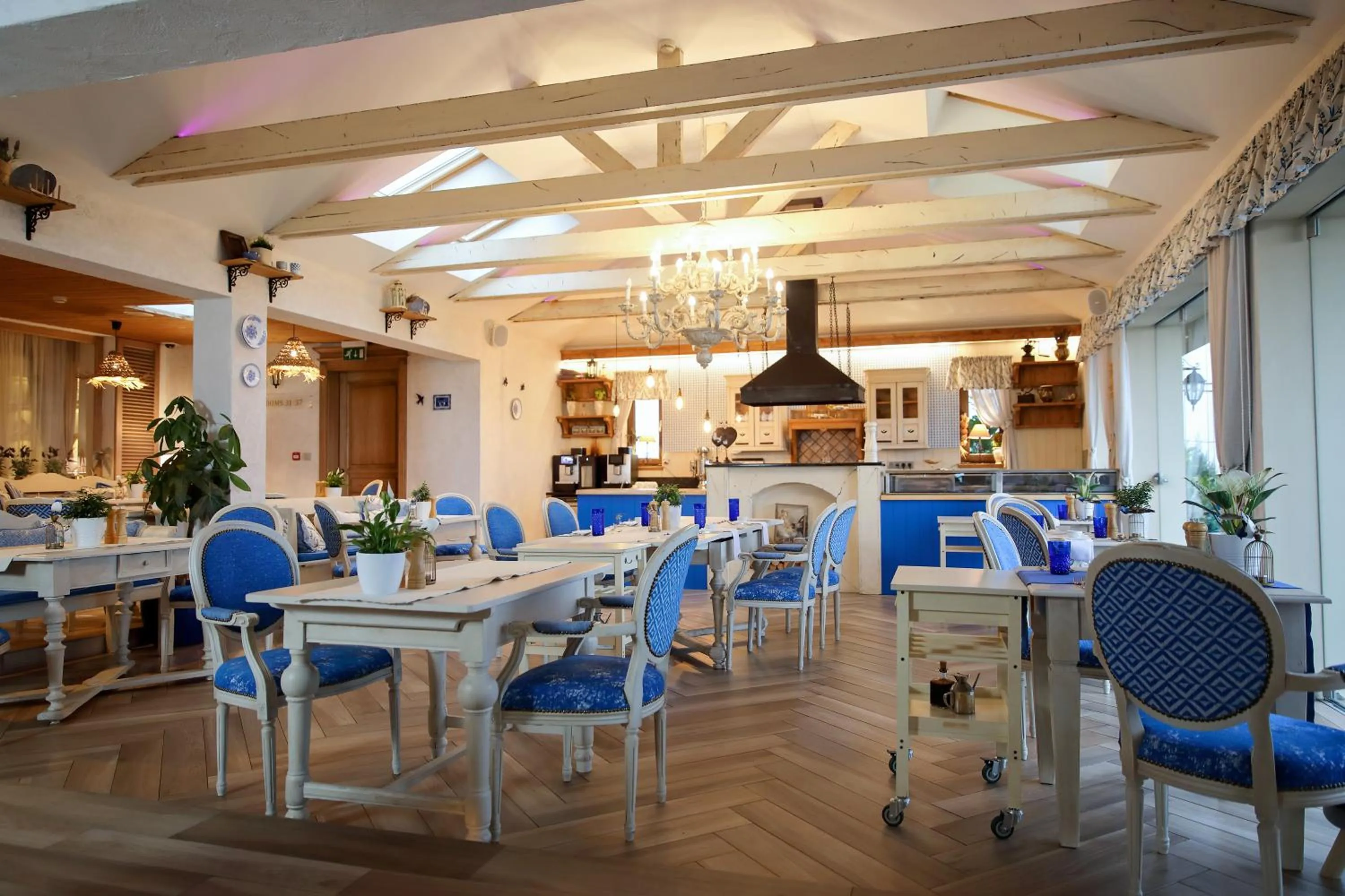 Restaurant/places to eat in Hotel Golden Key, 4 Stars Superior