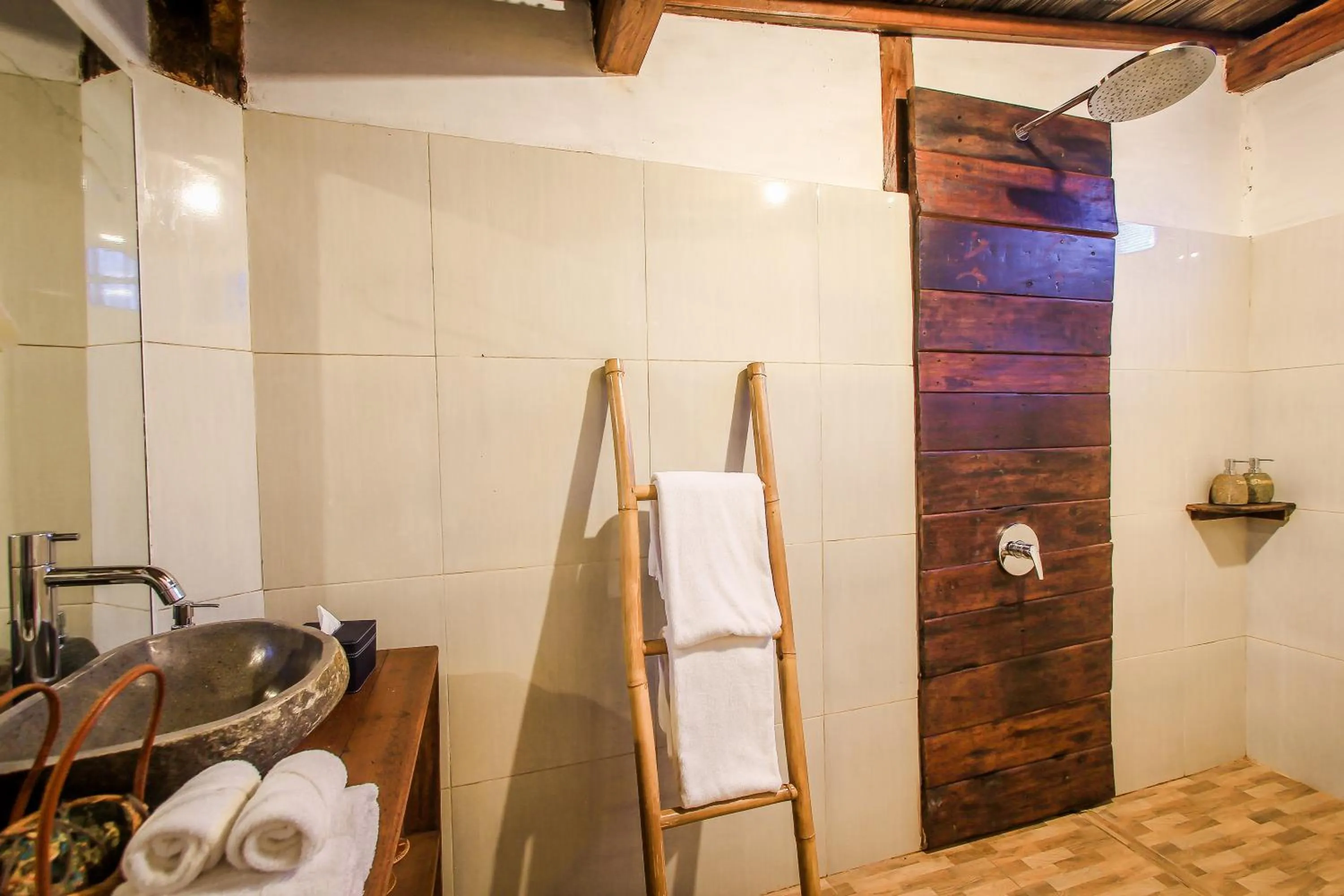 Bathroom in Keramas Sacred River Retreat Resort and Villa