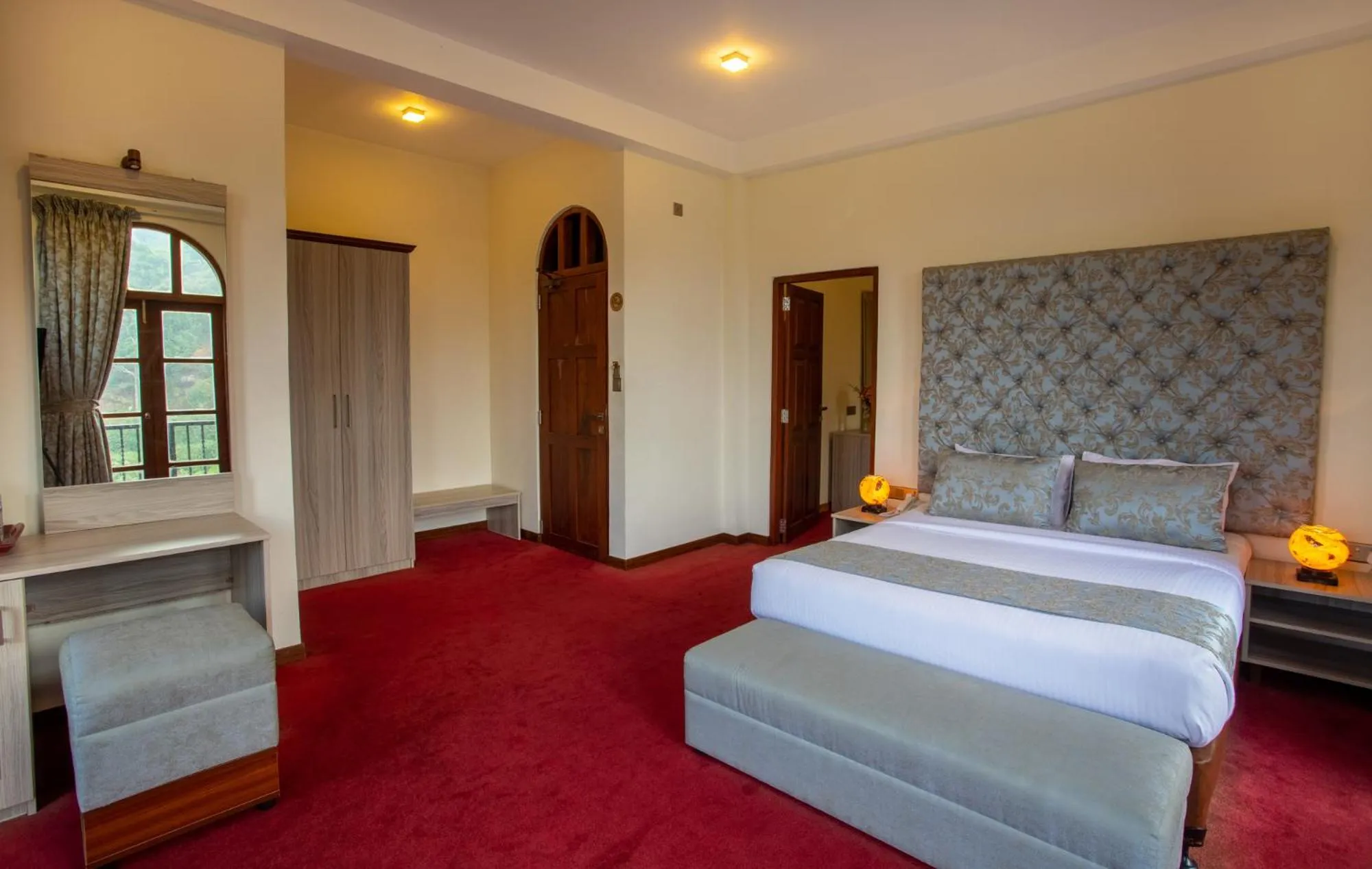 Family, Bed in The Wind Castle