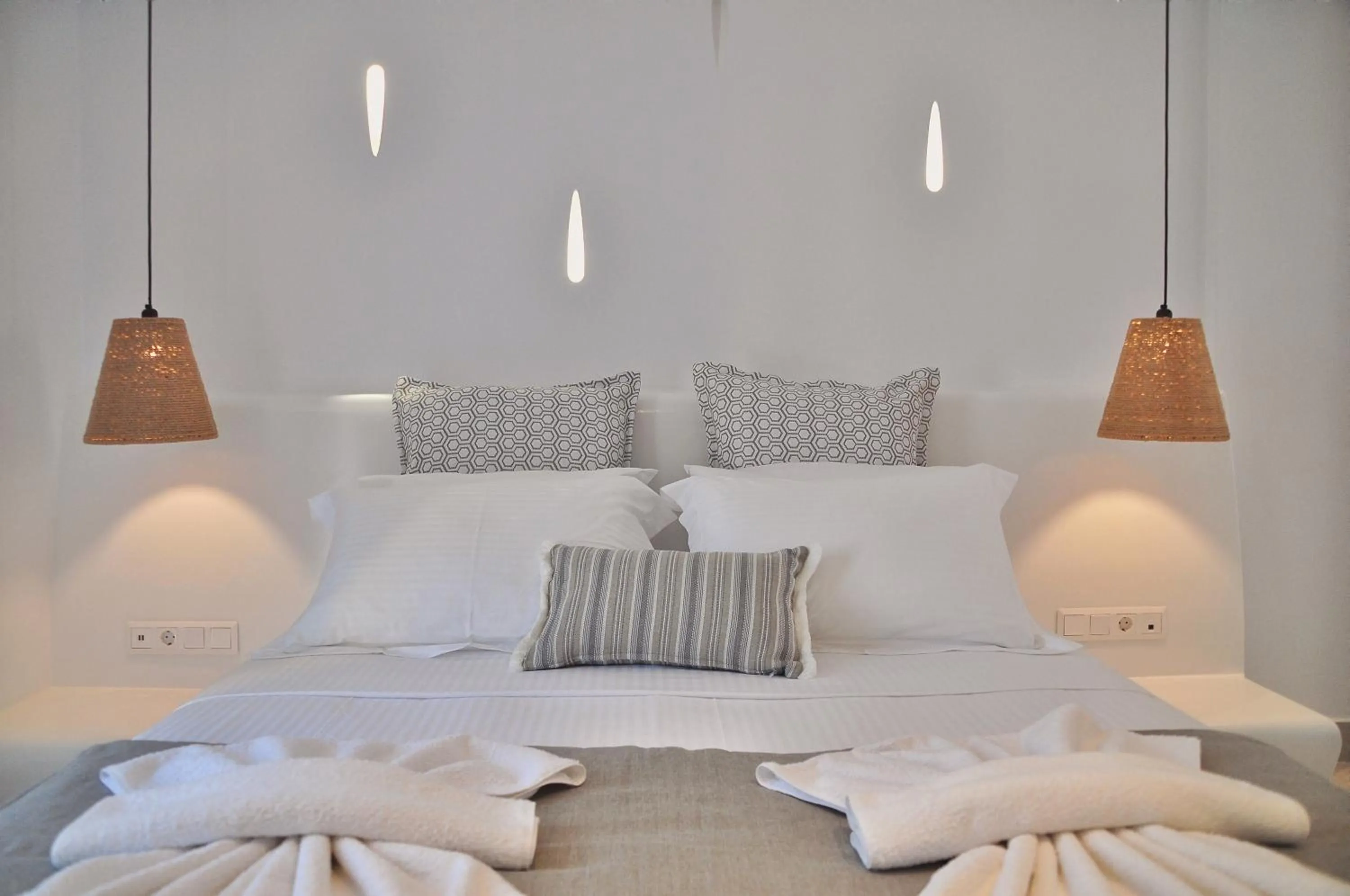 Bed in Quartano Luxury Cycladic Residence, Adults Only (13+)