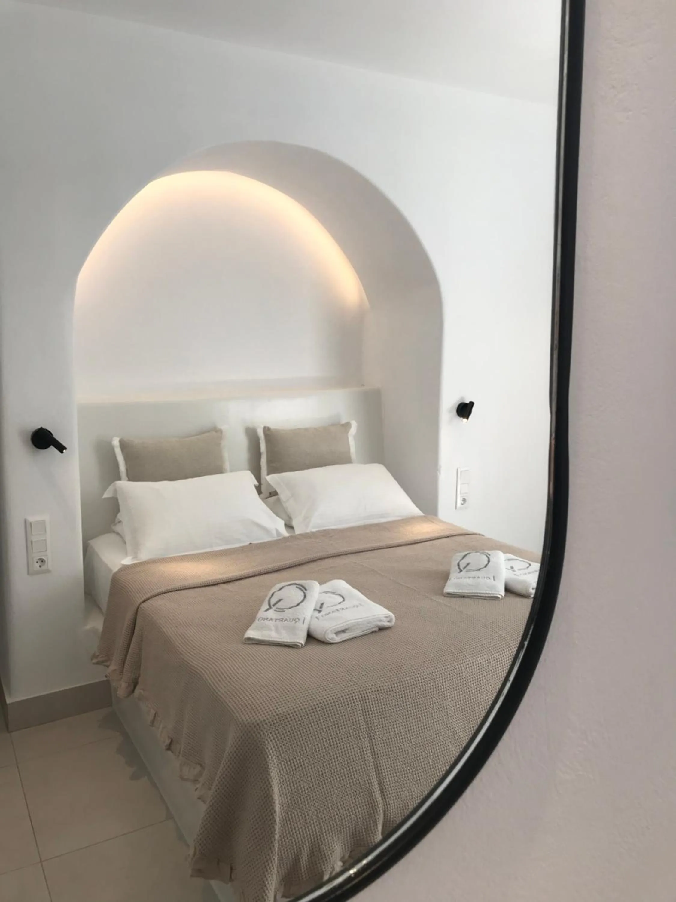 Bed in Quartano Luxury Cycladic Residence, Adults Only (13+)