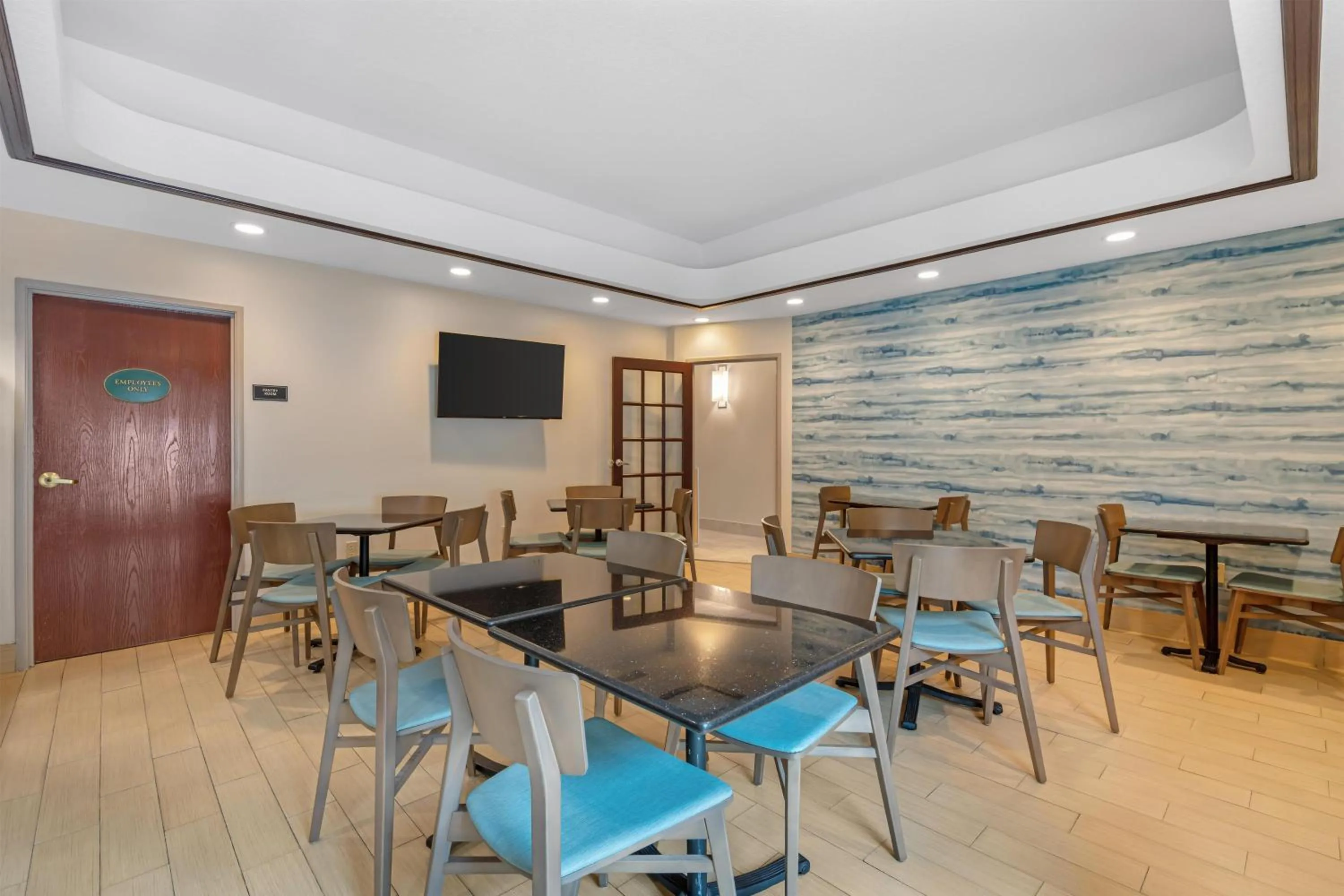 Breakfast in Best Western Wesley Chapel