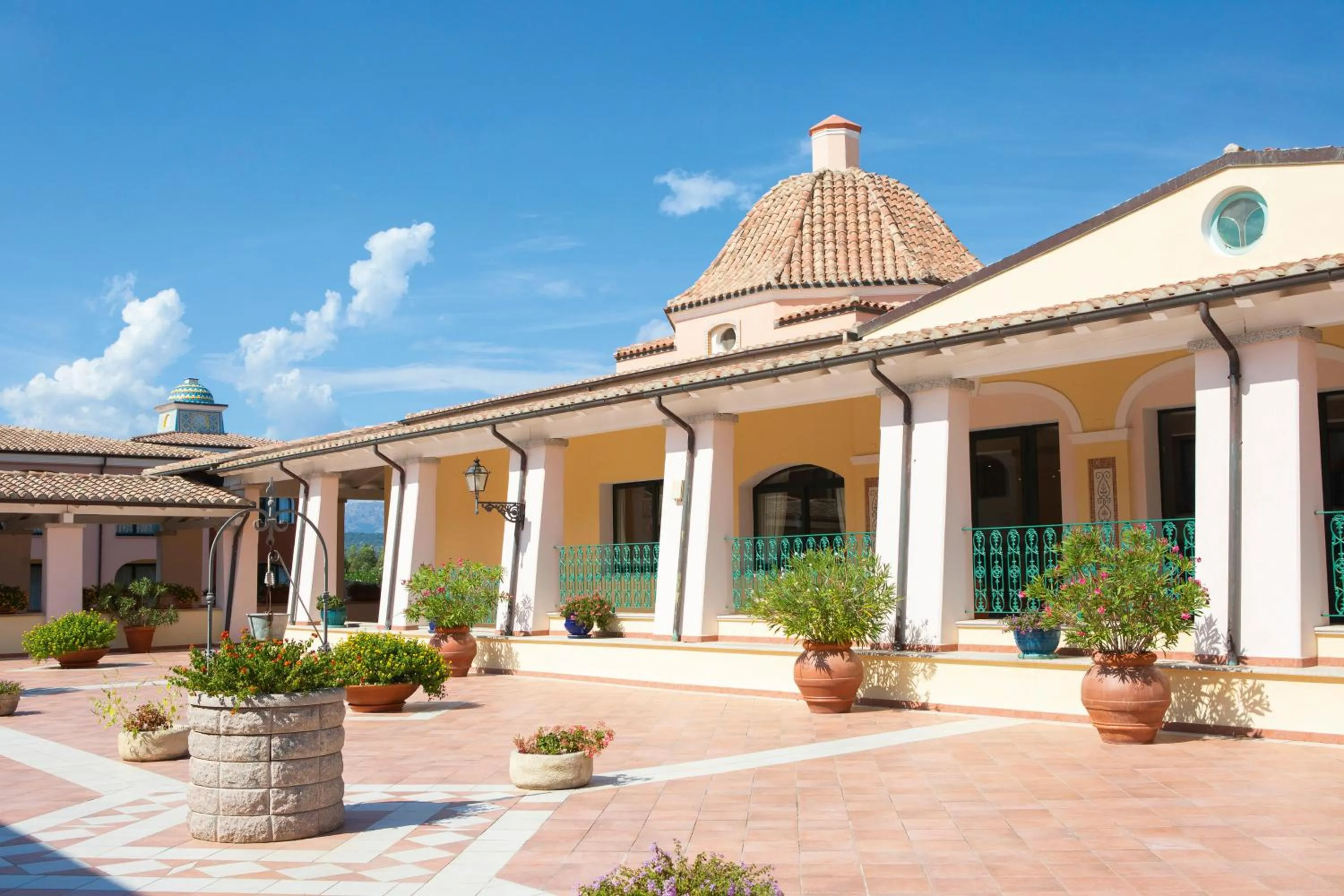 Inner courtyard view in Club Hotel Marina Beach