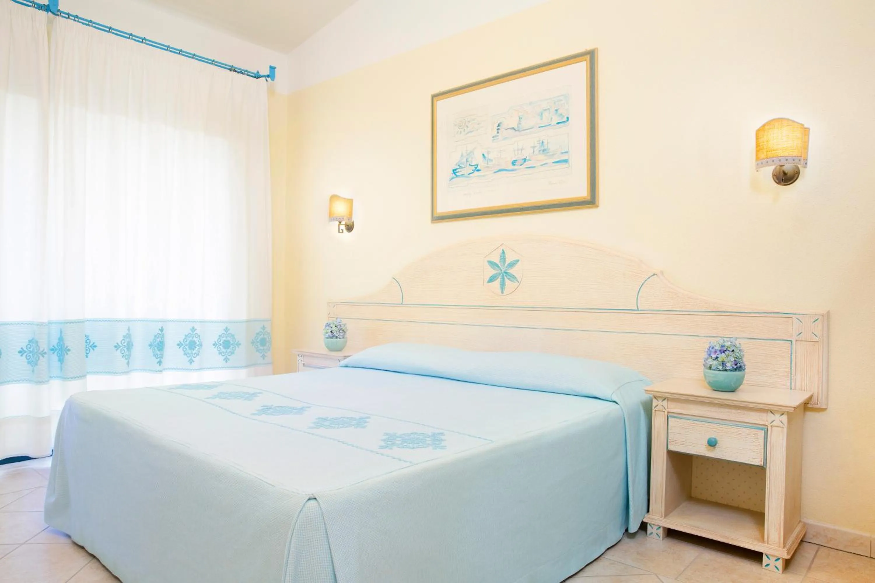 Bedroom, Bed in Club Hotel Marina Beach