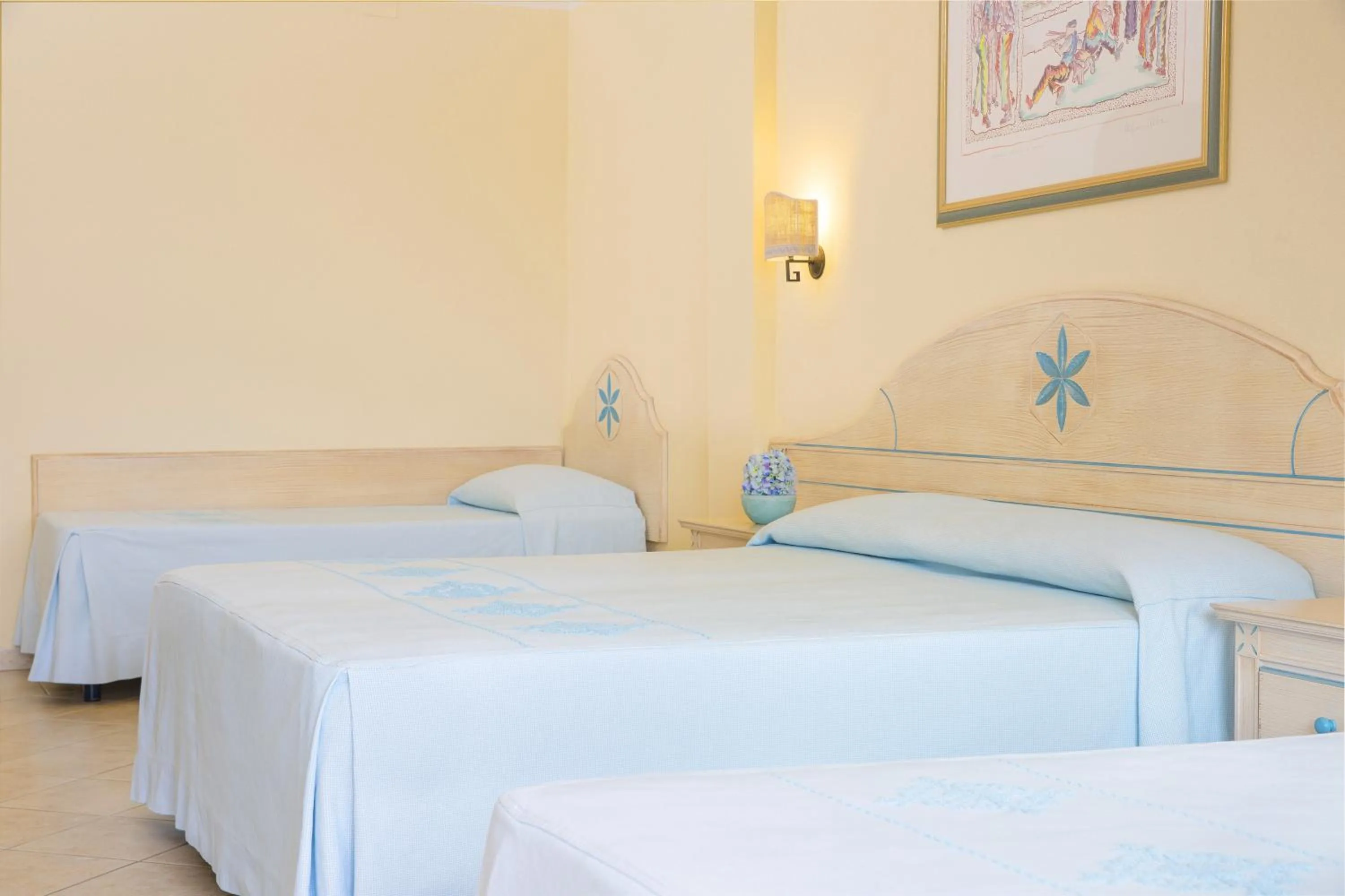 Bedroom, Bed in Club Hotel Marina Beach