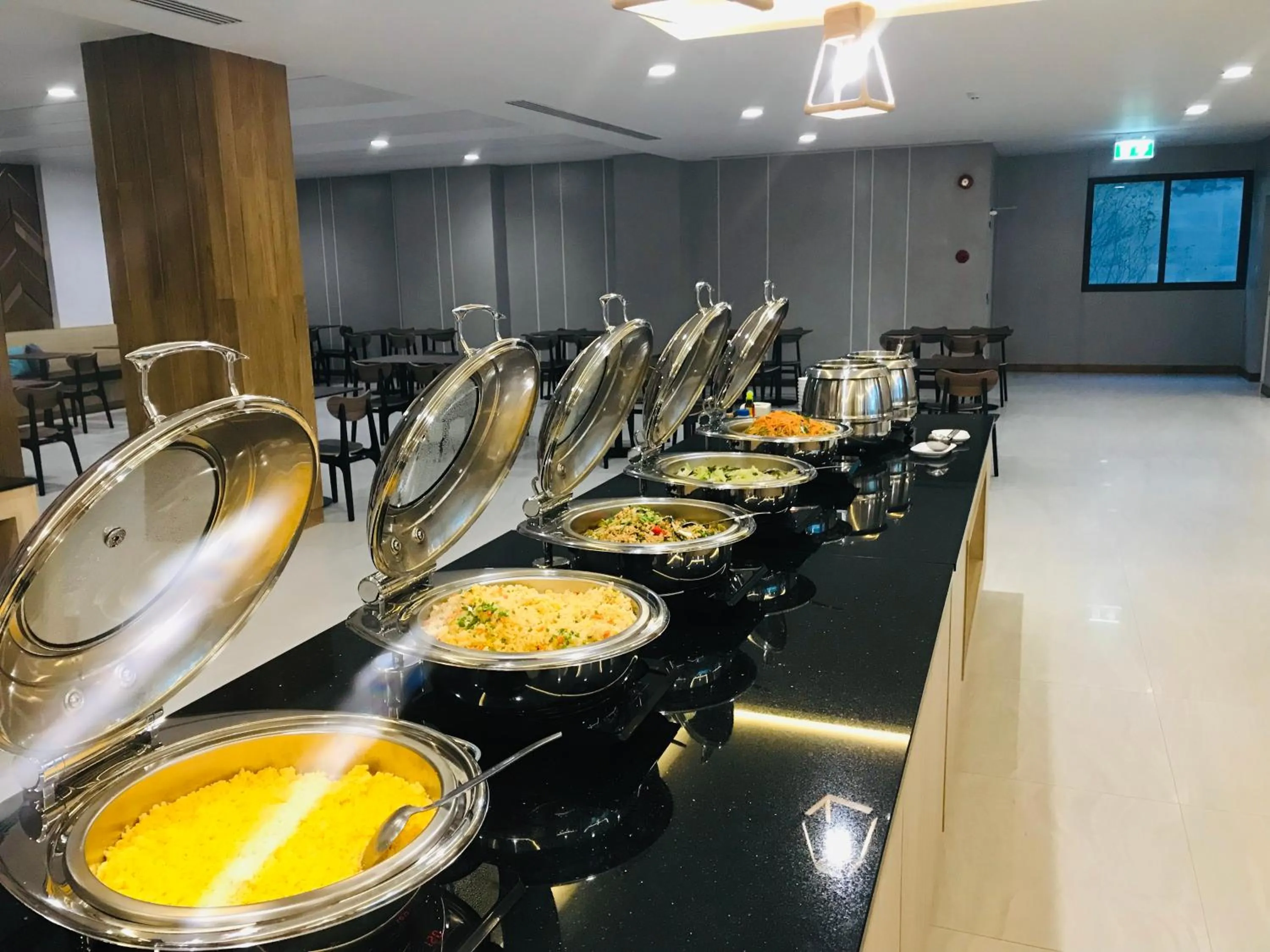 Breakfast in Paragon Grand Resort