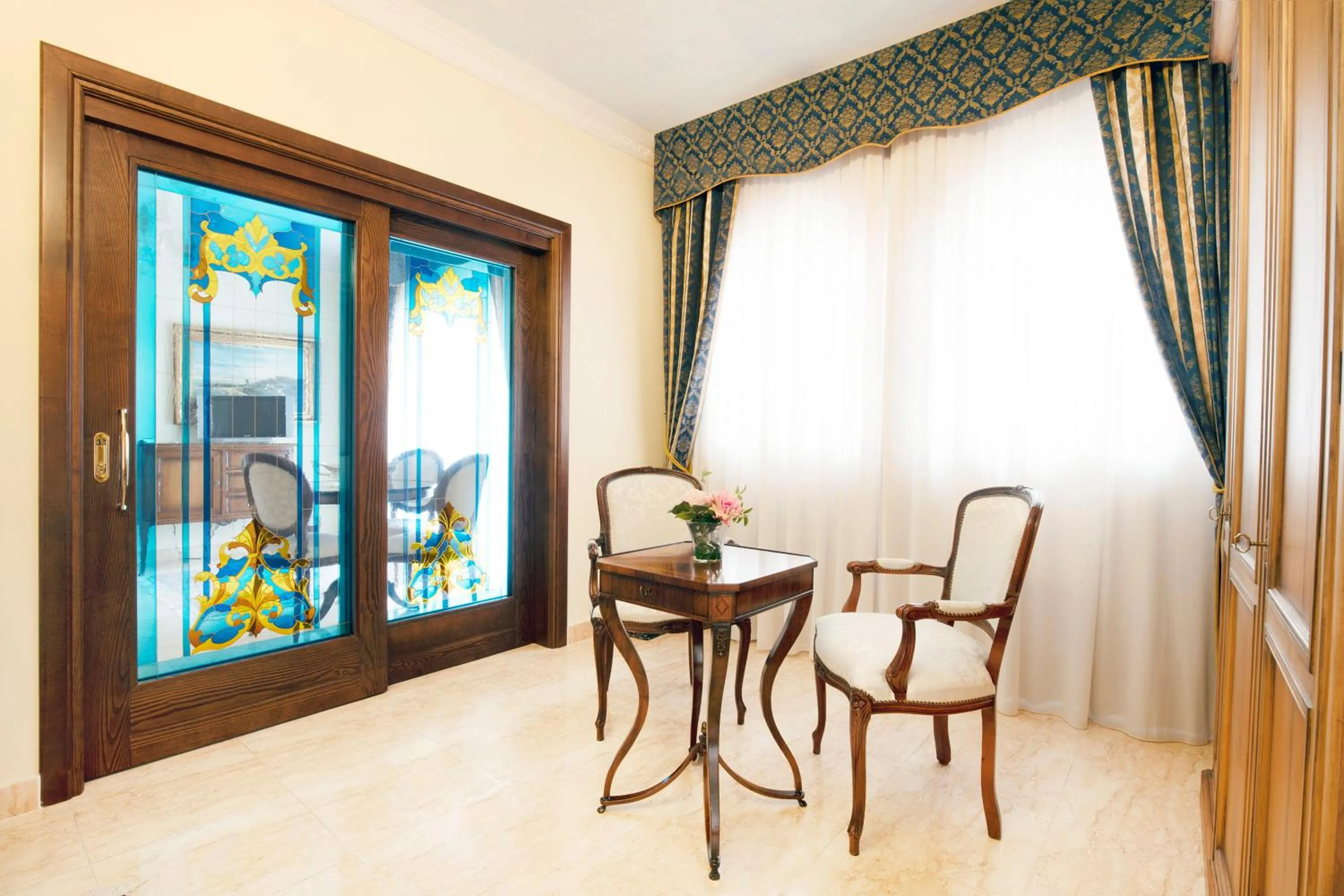 Living room in Grand Hotel President