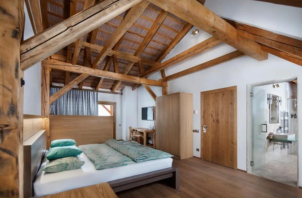 Photo of the whole room, Bed in Kaštieľ Kubínyi