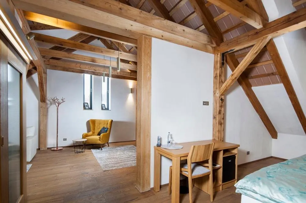 Photo of the whole room, Bed in Kaštieľ Kubínyi