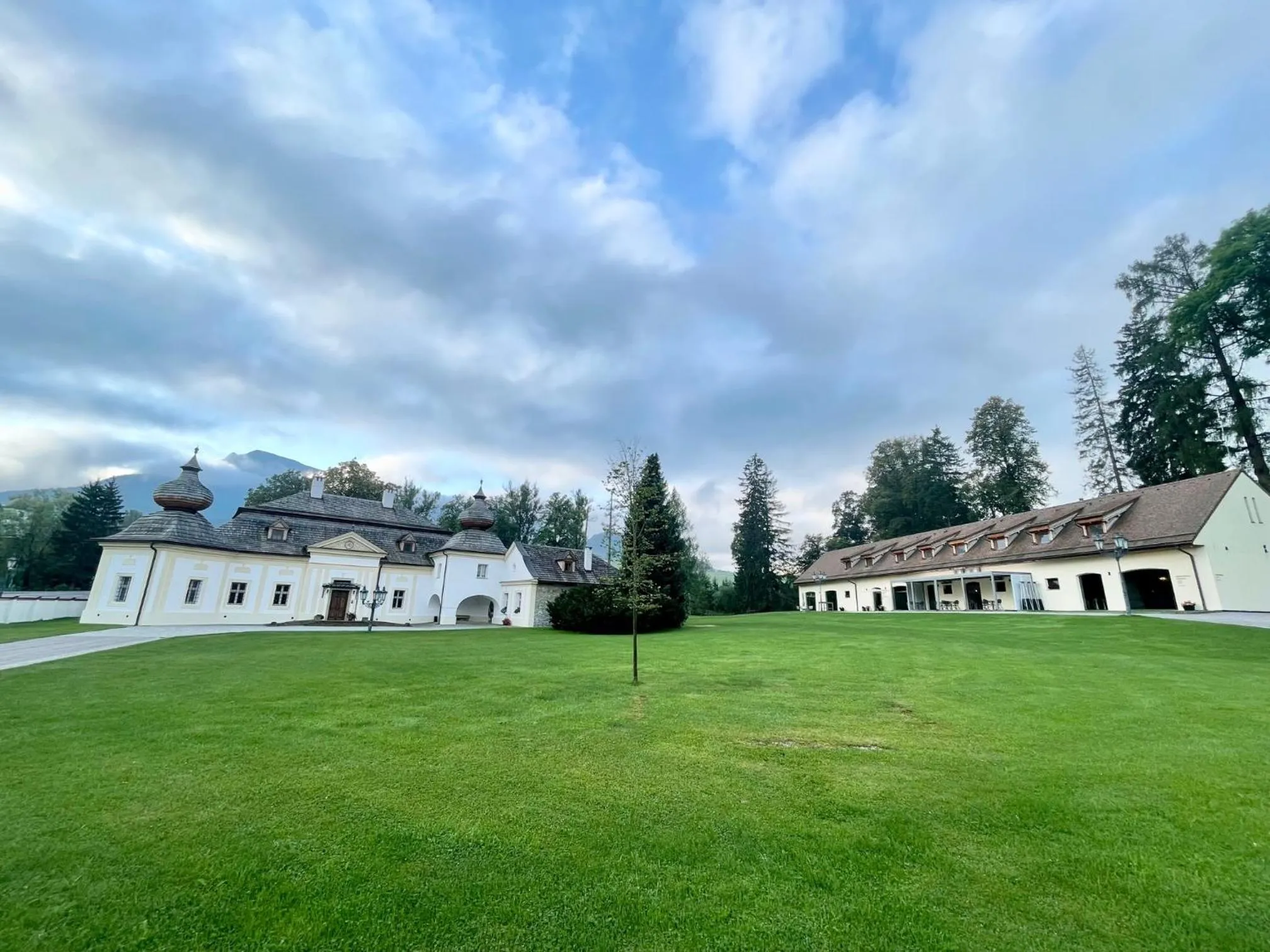 Property building in Kaštieľ Kubínyi