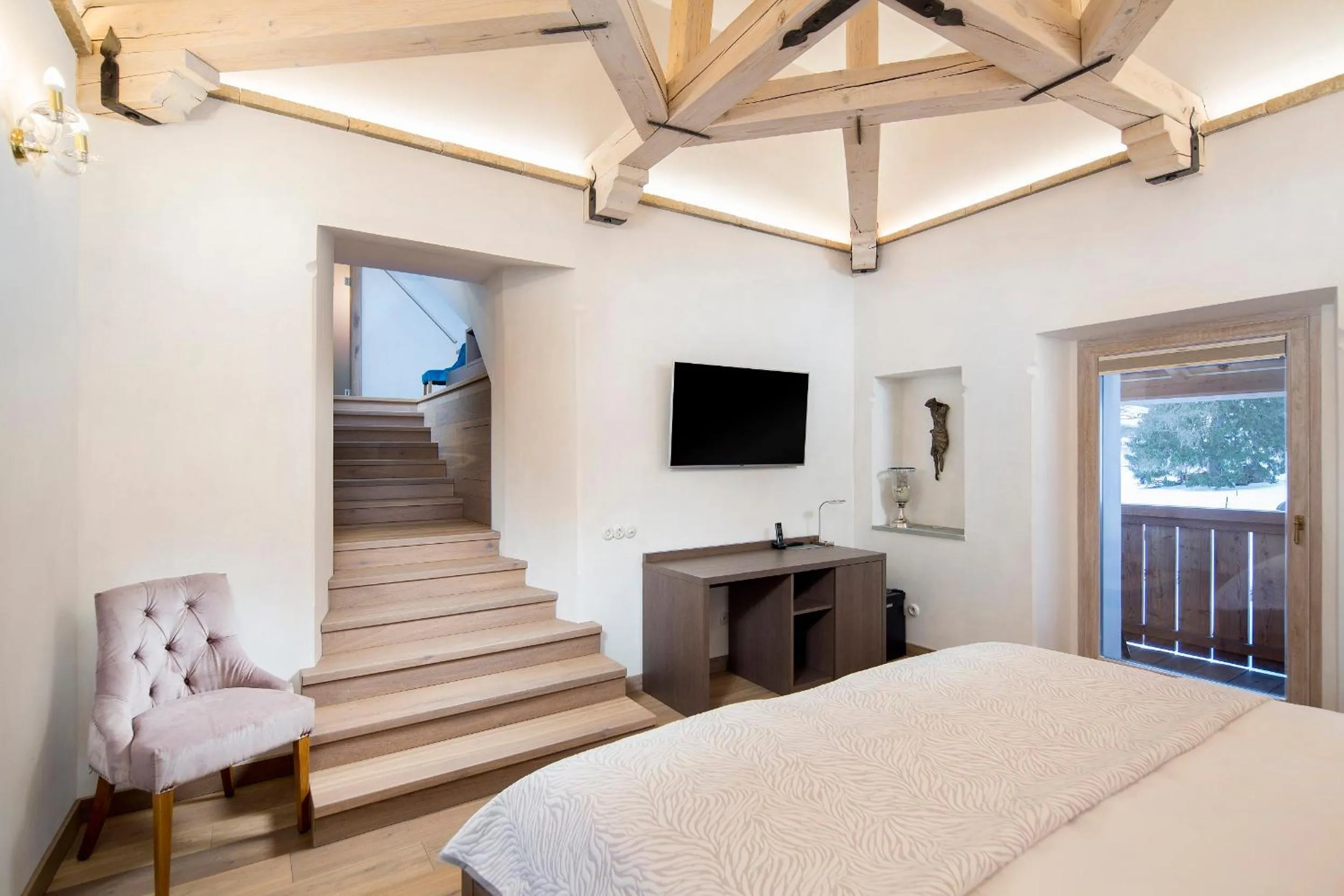 Photo of the whole room, Bed in Kaštieľ Kubínyi