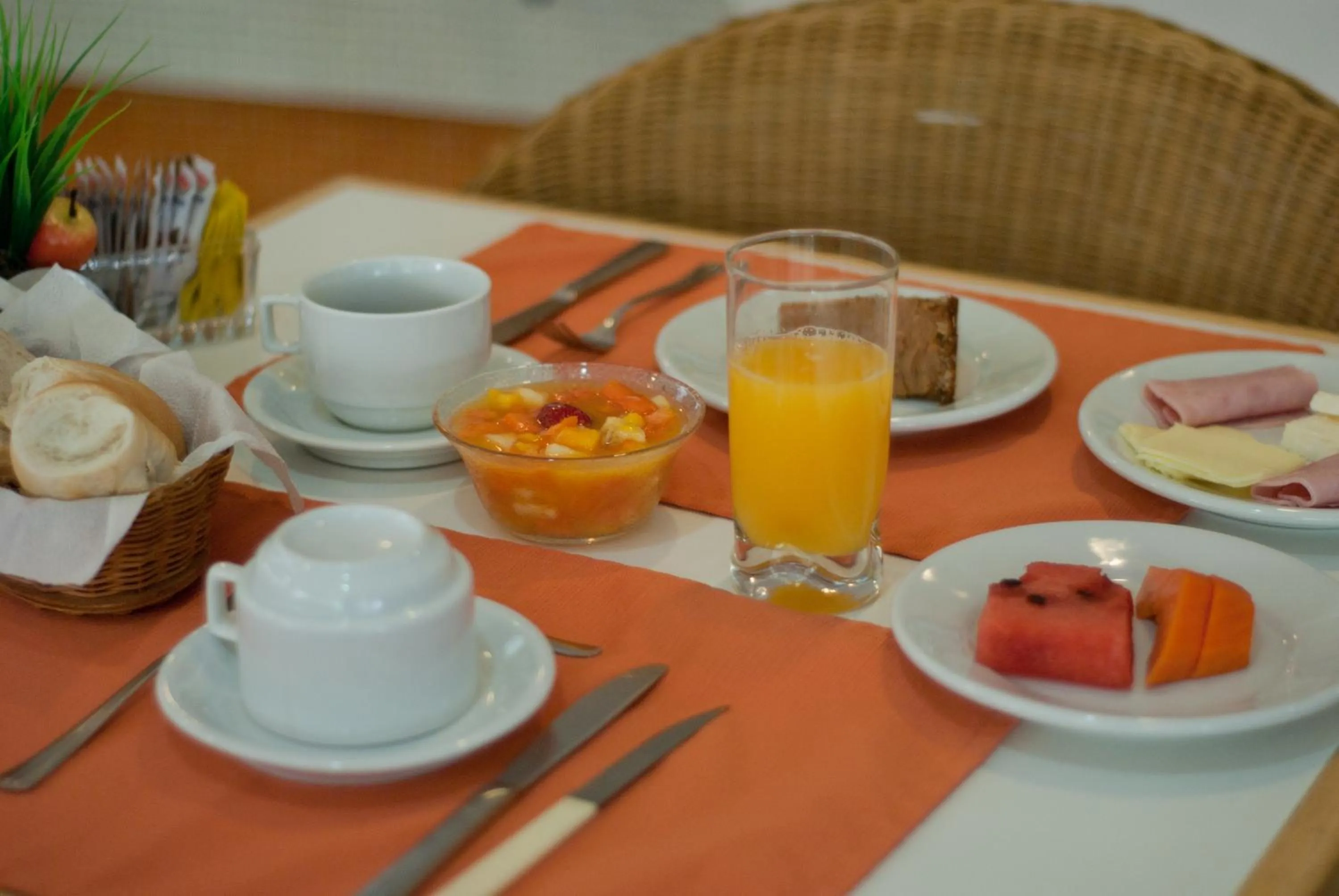 Food and drinks in Residencial Bella Vista Suites