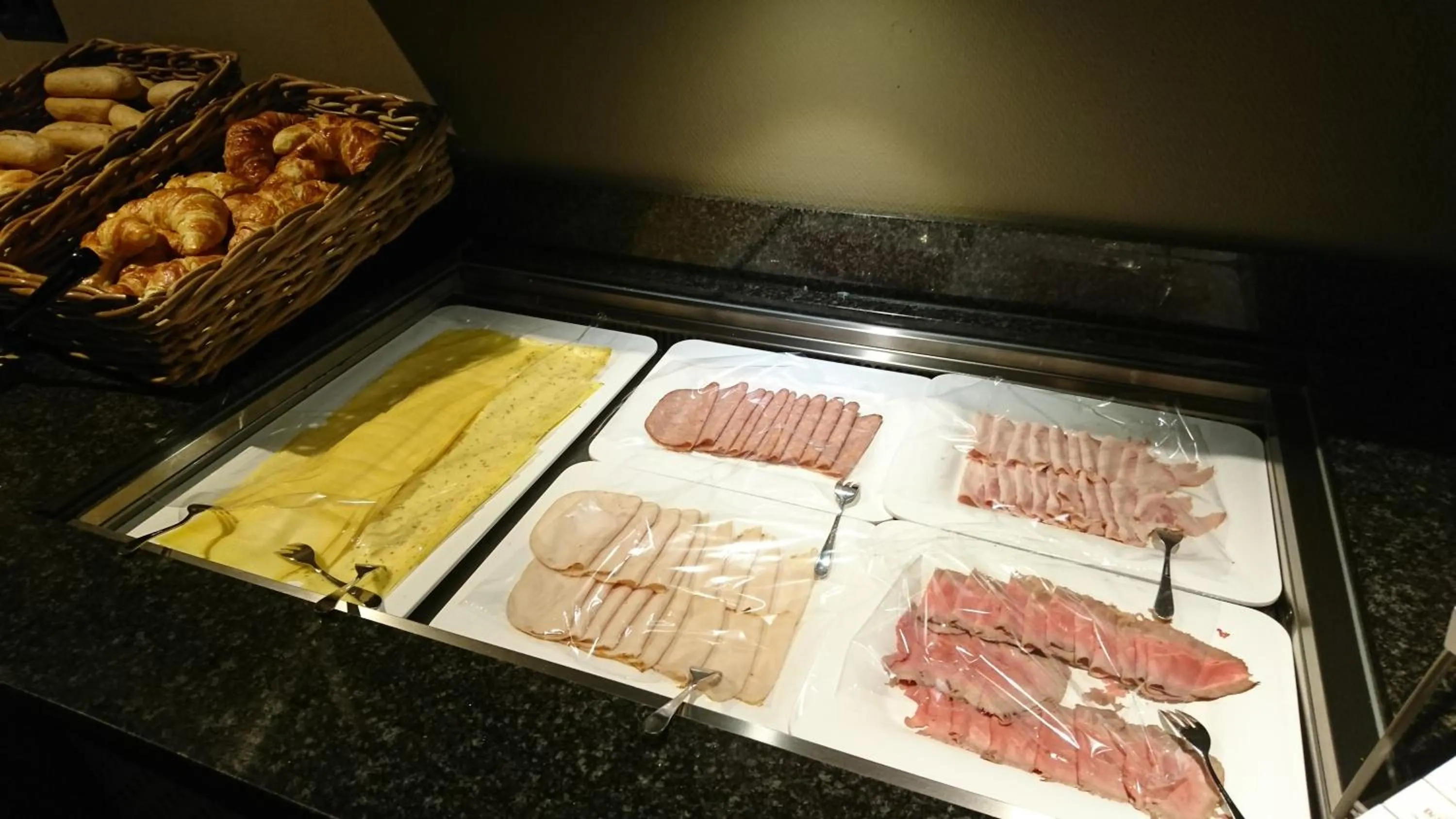 Food in Fletcher Hotel-Restaurant Het Witte Huis