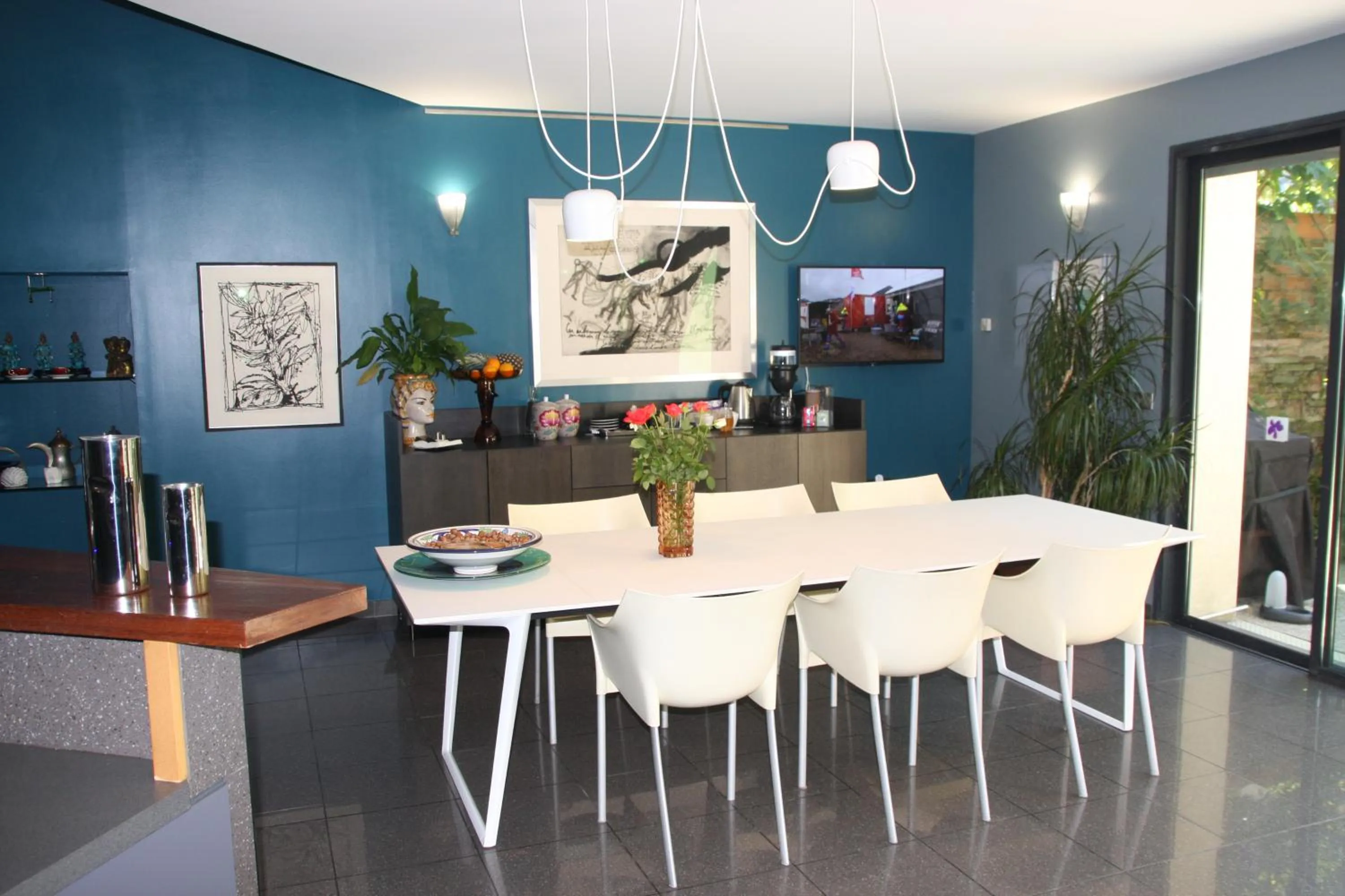 Dining area in La Closerie aux Violettes - Maison d'hôtes