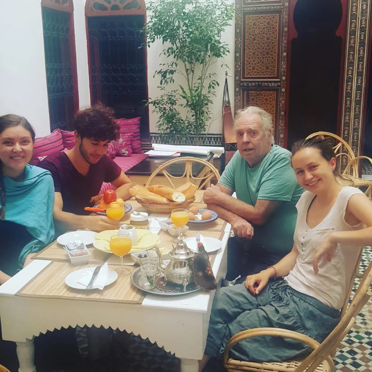 Food close-up, Family in Dar Iman