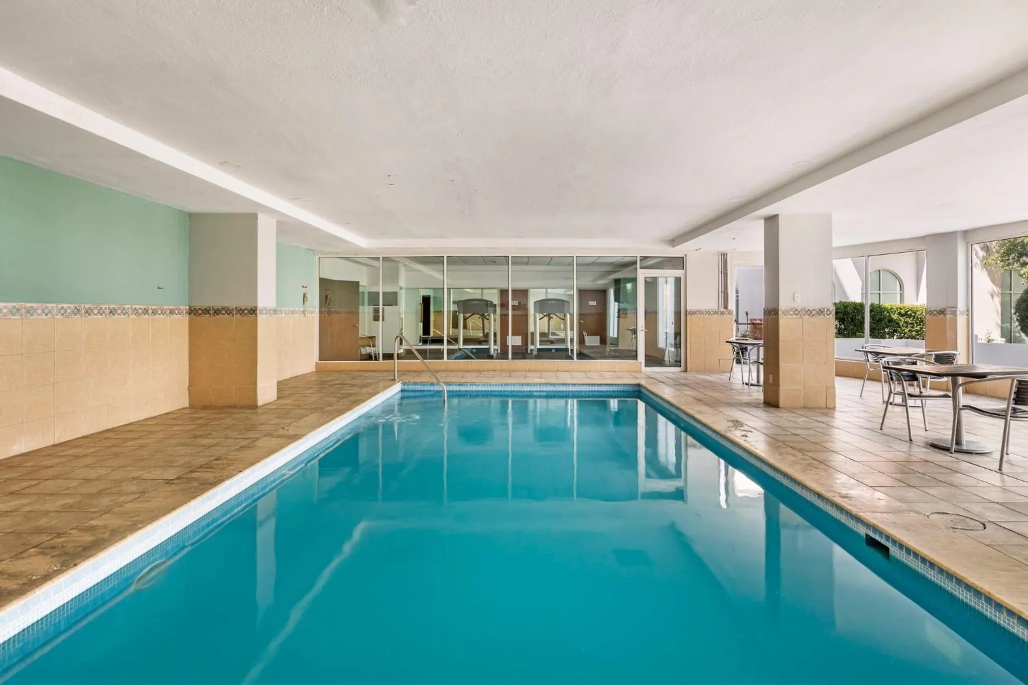 Swimming pool in Fiesta Inn Express Nuevo Laredo