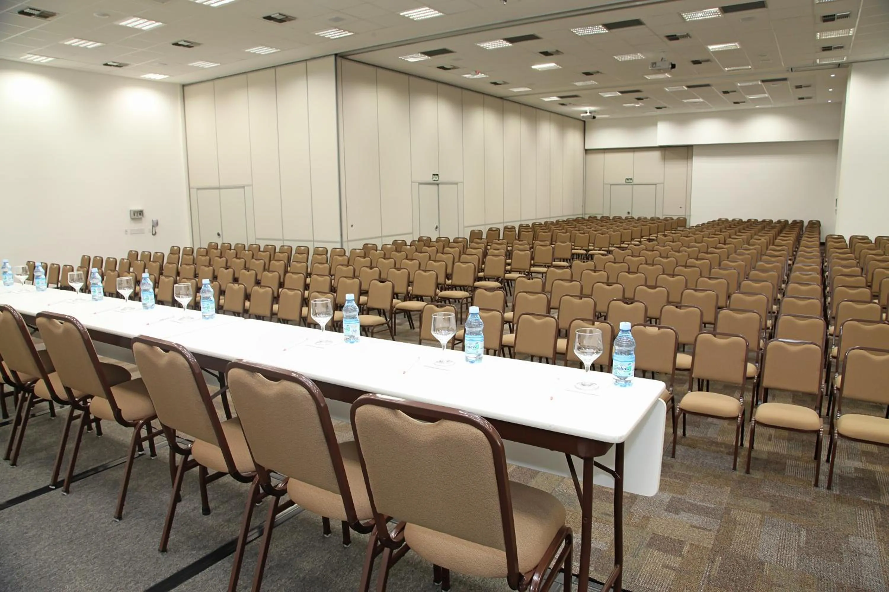 Business facilities in Fildi Hotel