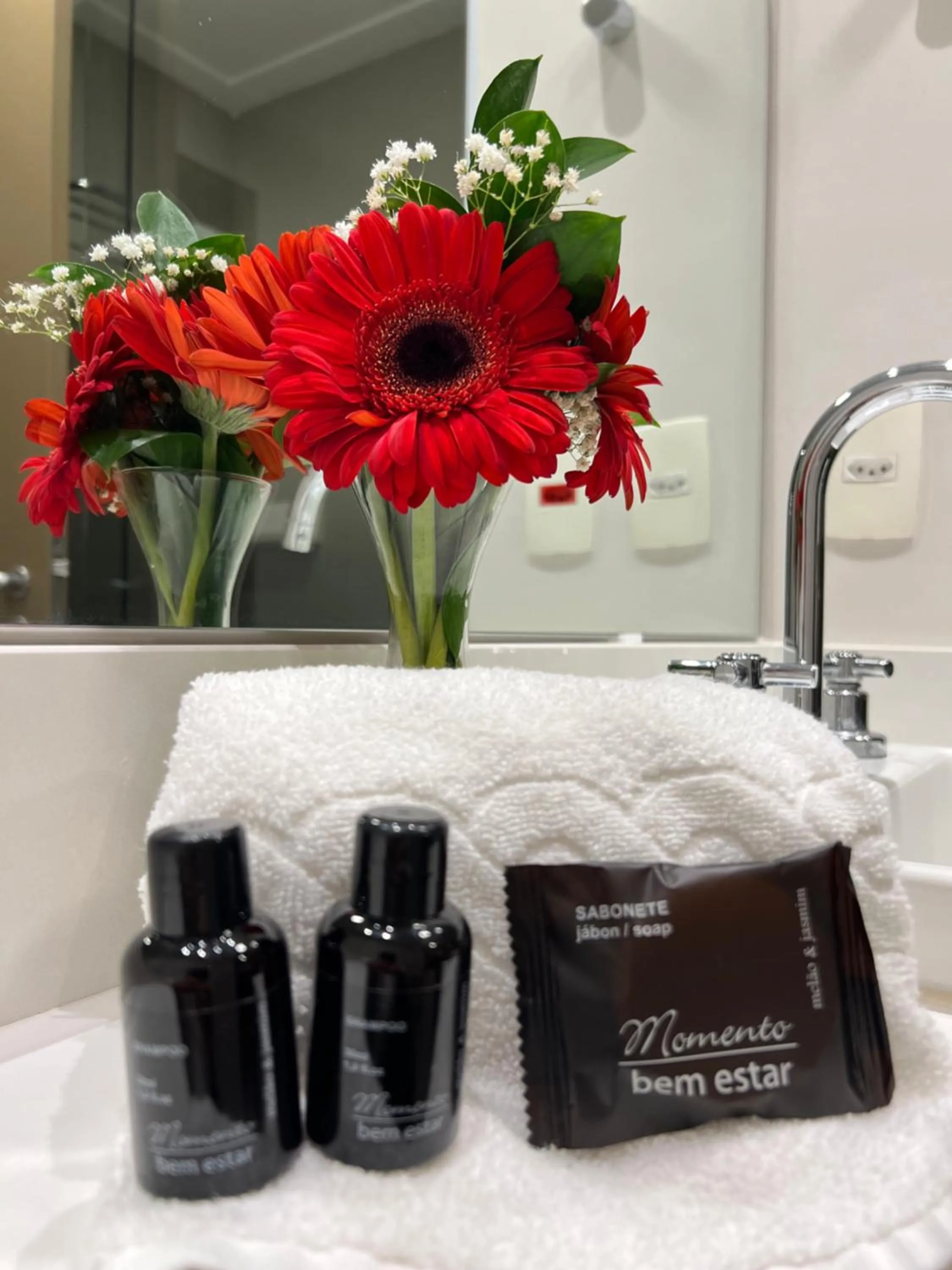 Bathroom in Fildi Hotel