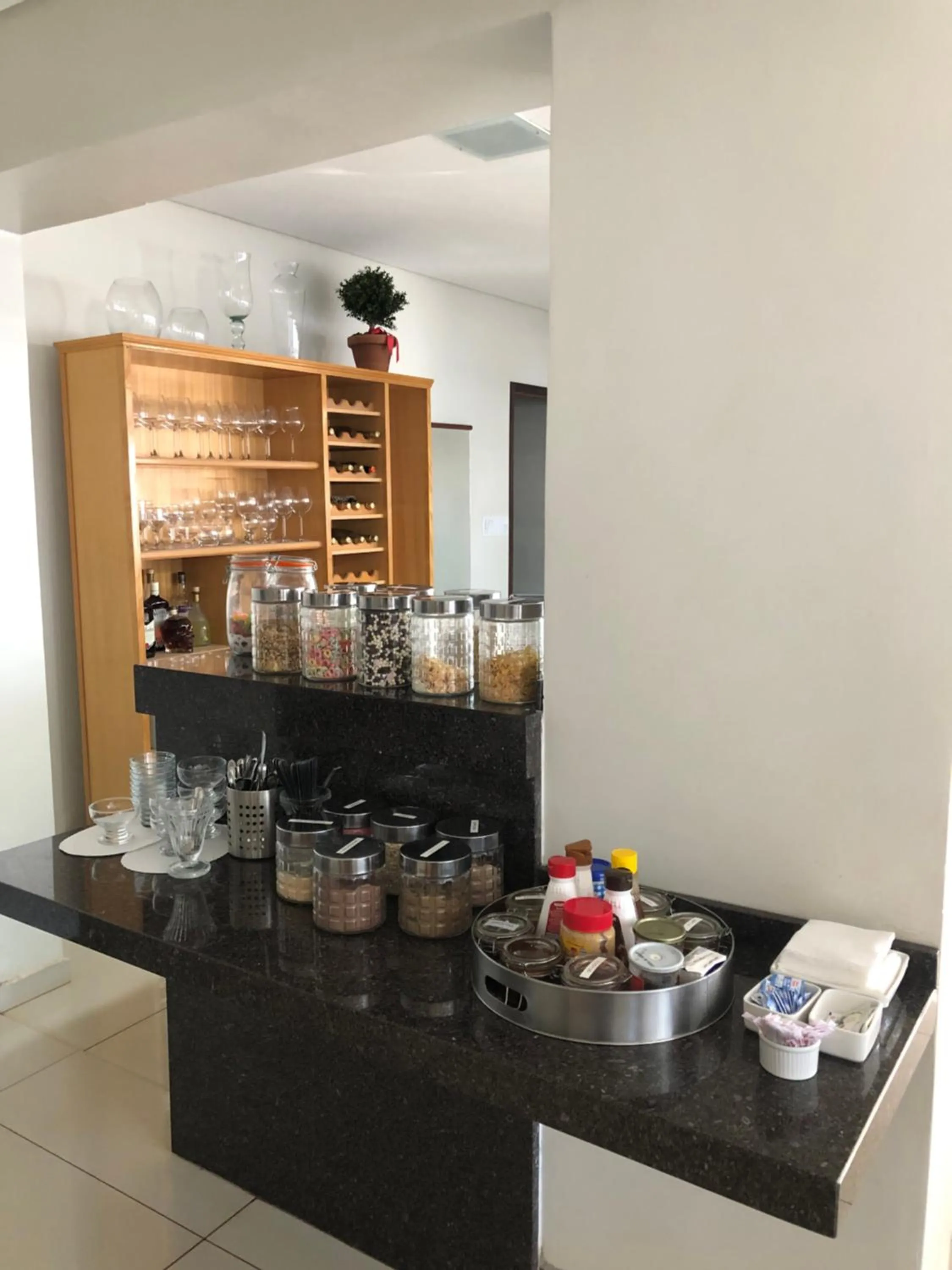 Food and drinks in Bravo City Hotel Dourados