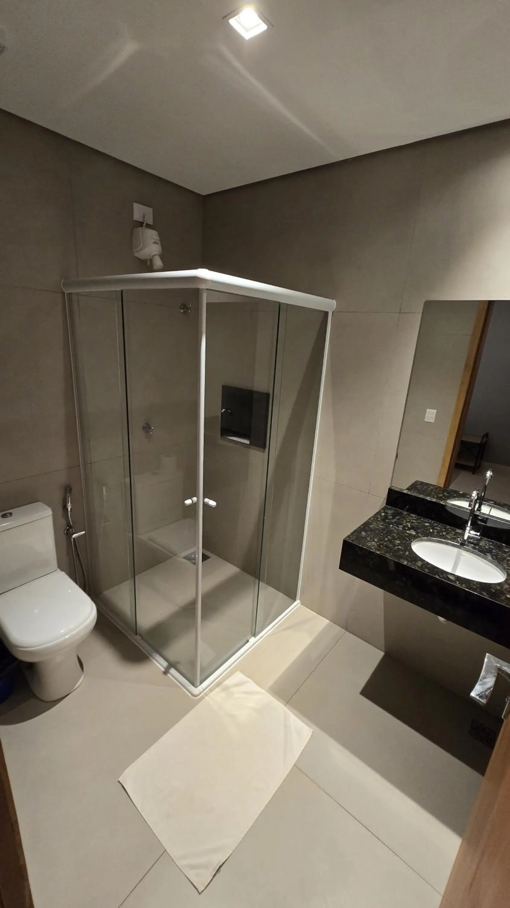 Shower in Bravo City Hotel Dourados