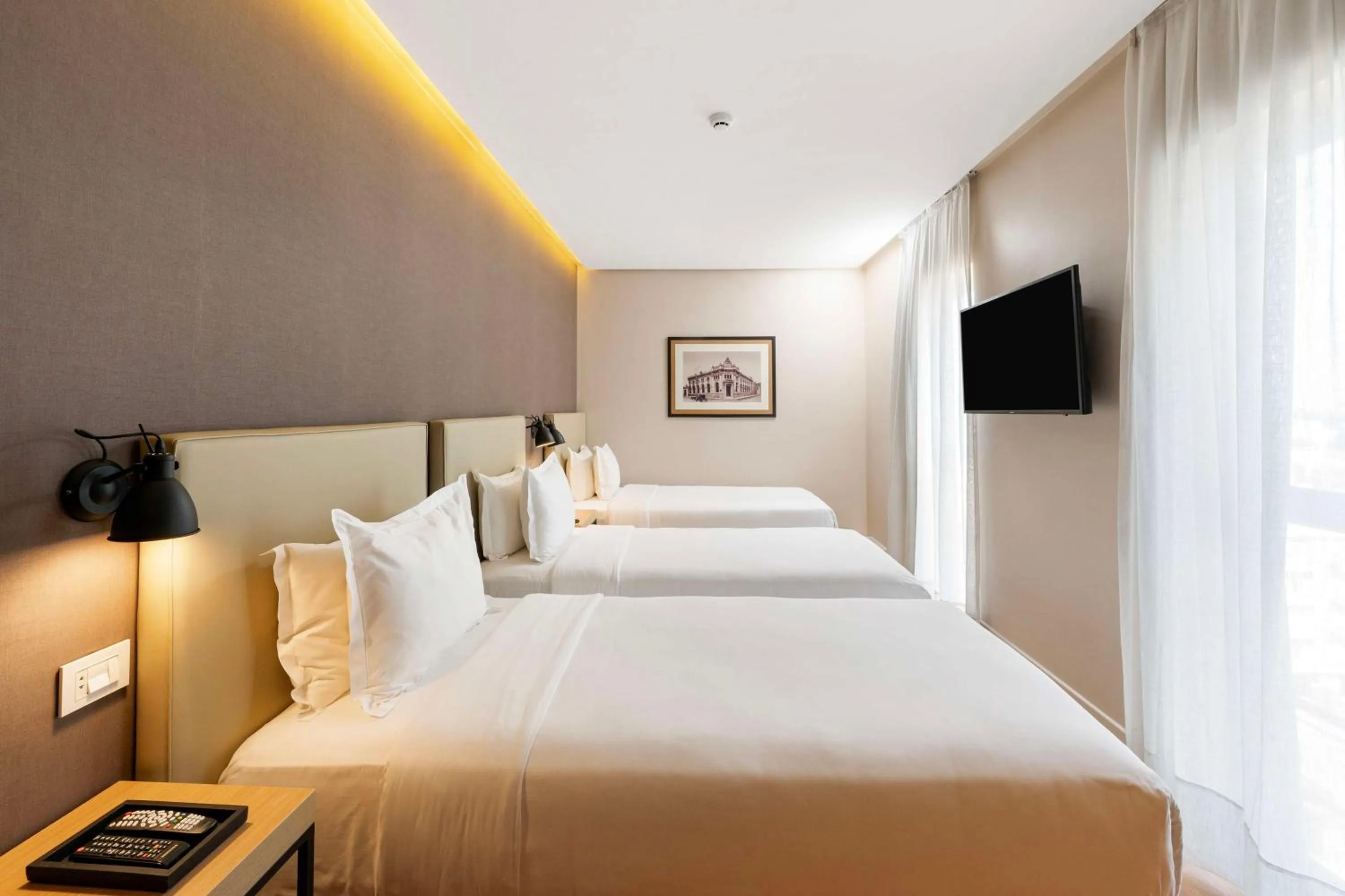 Bed in Palmaroga Hotel Asuncion, Tapestry Collection by Hilton