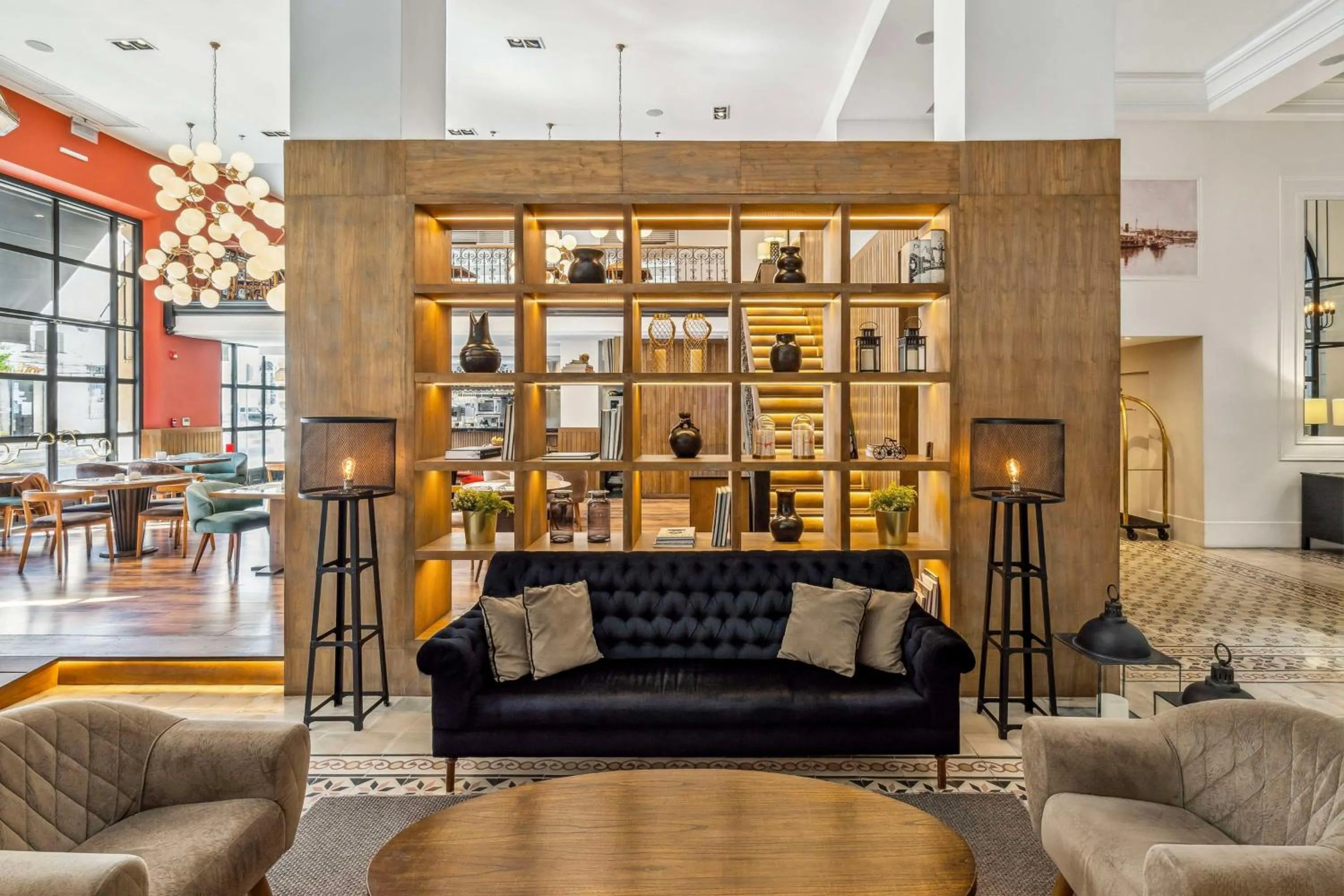 Lobby or reception in Palmaroga Hotel Asuncion, Tapestry Collection by Hilton