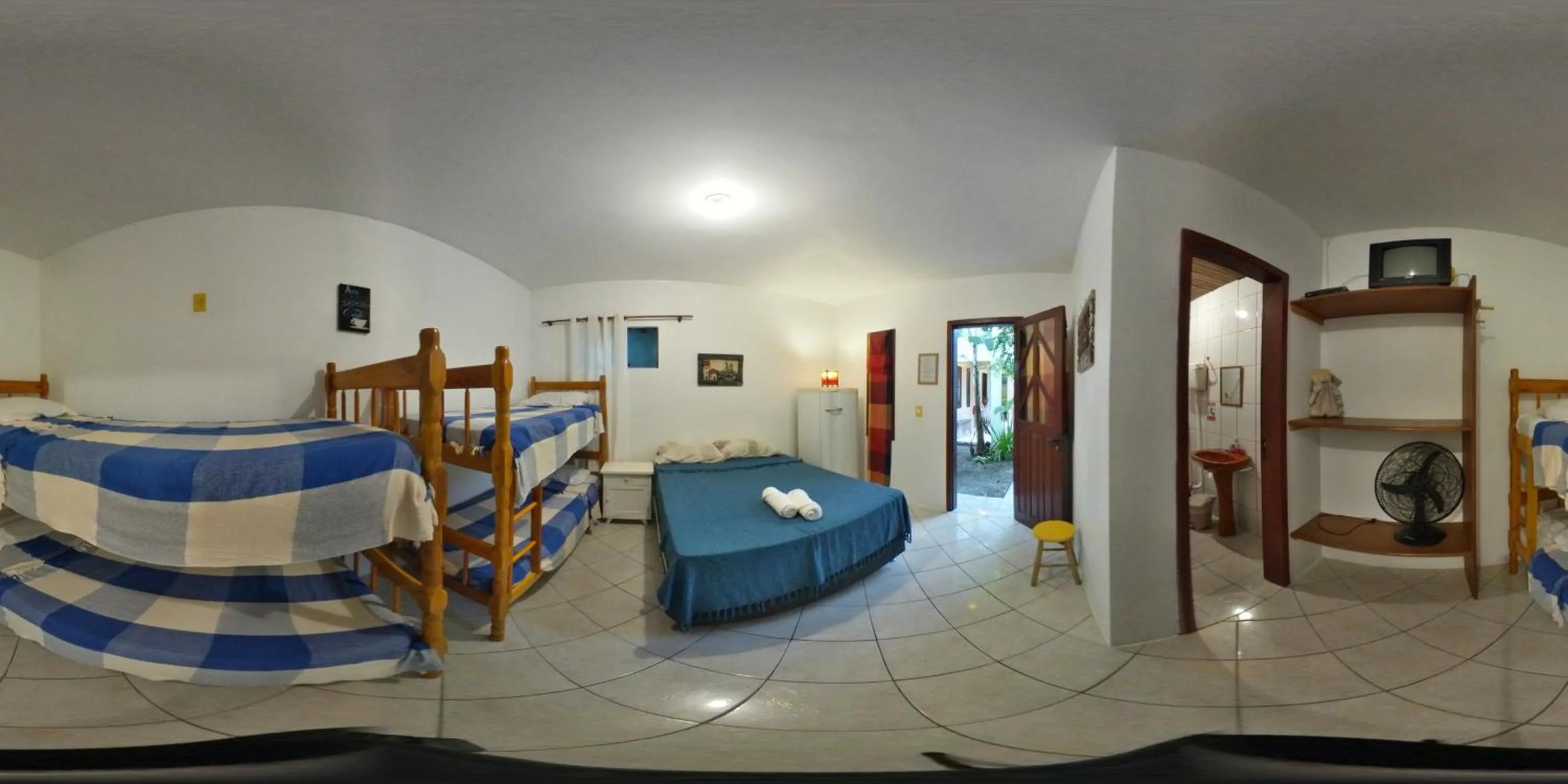 Photo of the whole room, Bed in Pousada Bem te vi