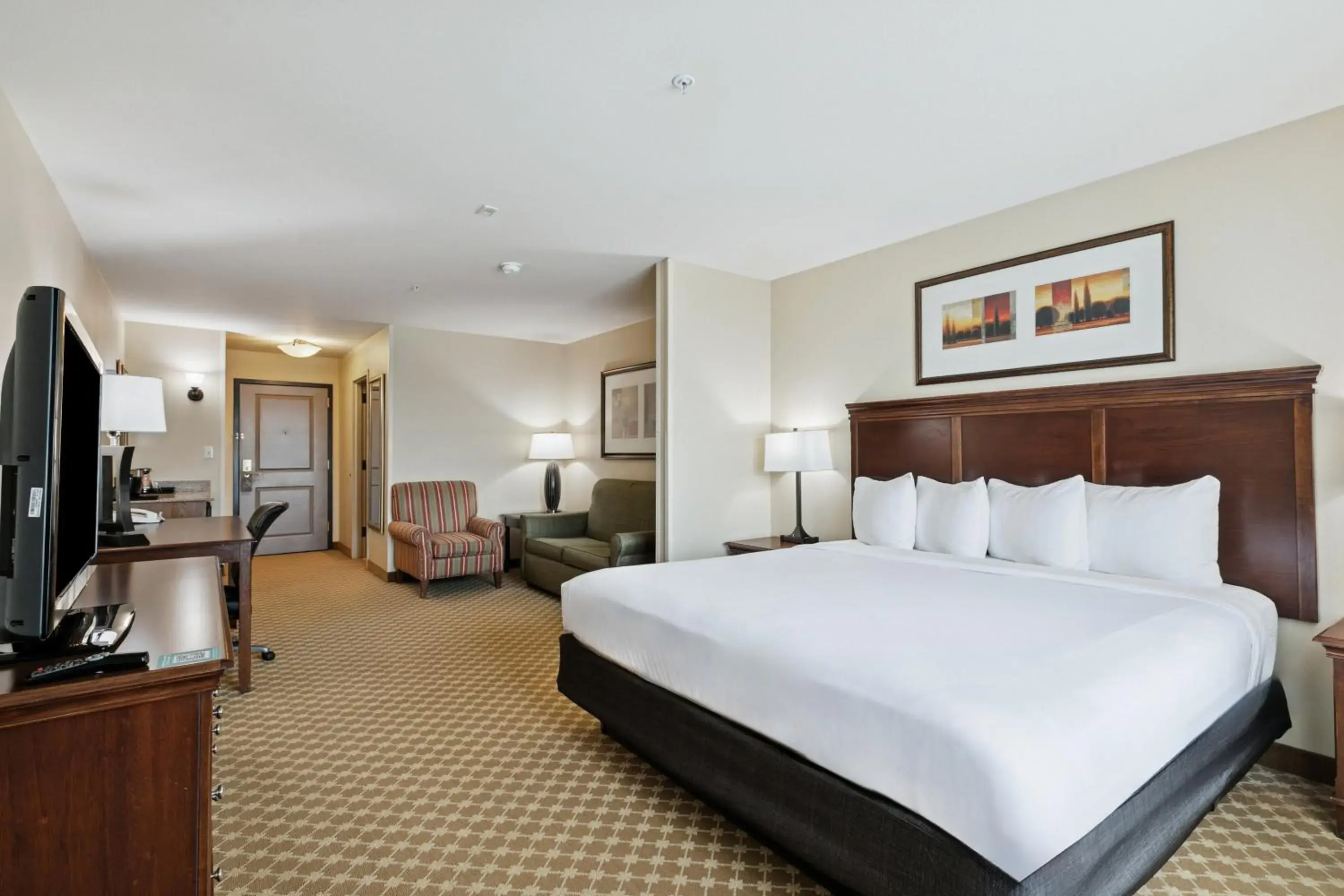 King Studio Suite with Sofa Bed - Non-Smoking in Country Inn & Suites by Radisson, Covington, LA King Studio Suite with Sofa Bed - Non-Smoking in Country Inn & Suites by Radisson, Covington, LA